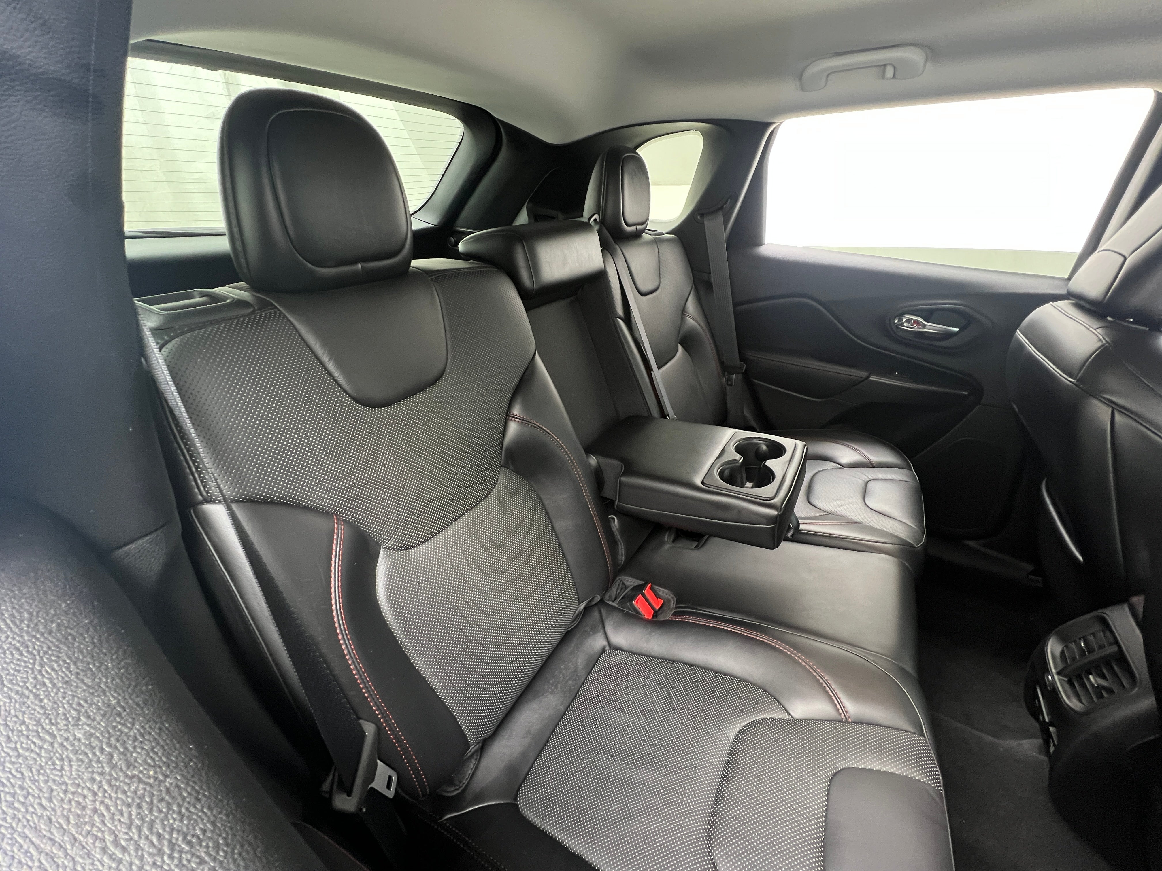 2019 Jeep Cherokee Trailhawk Elite 5