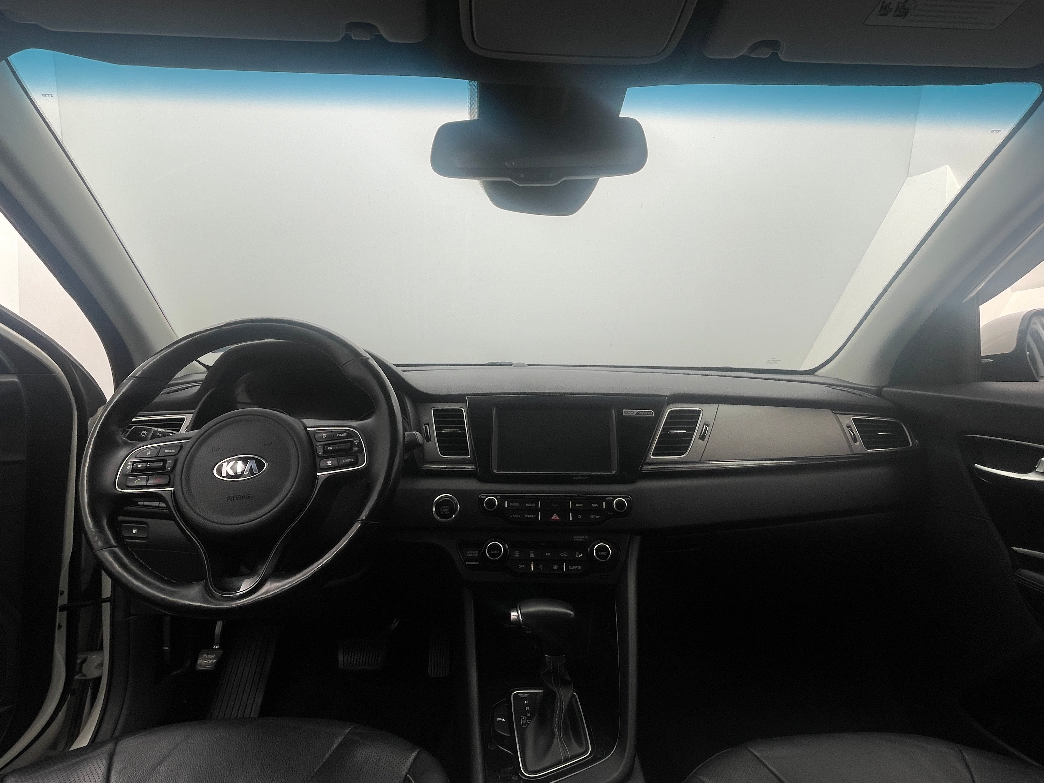 2019 Kia Niro Touring 2