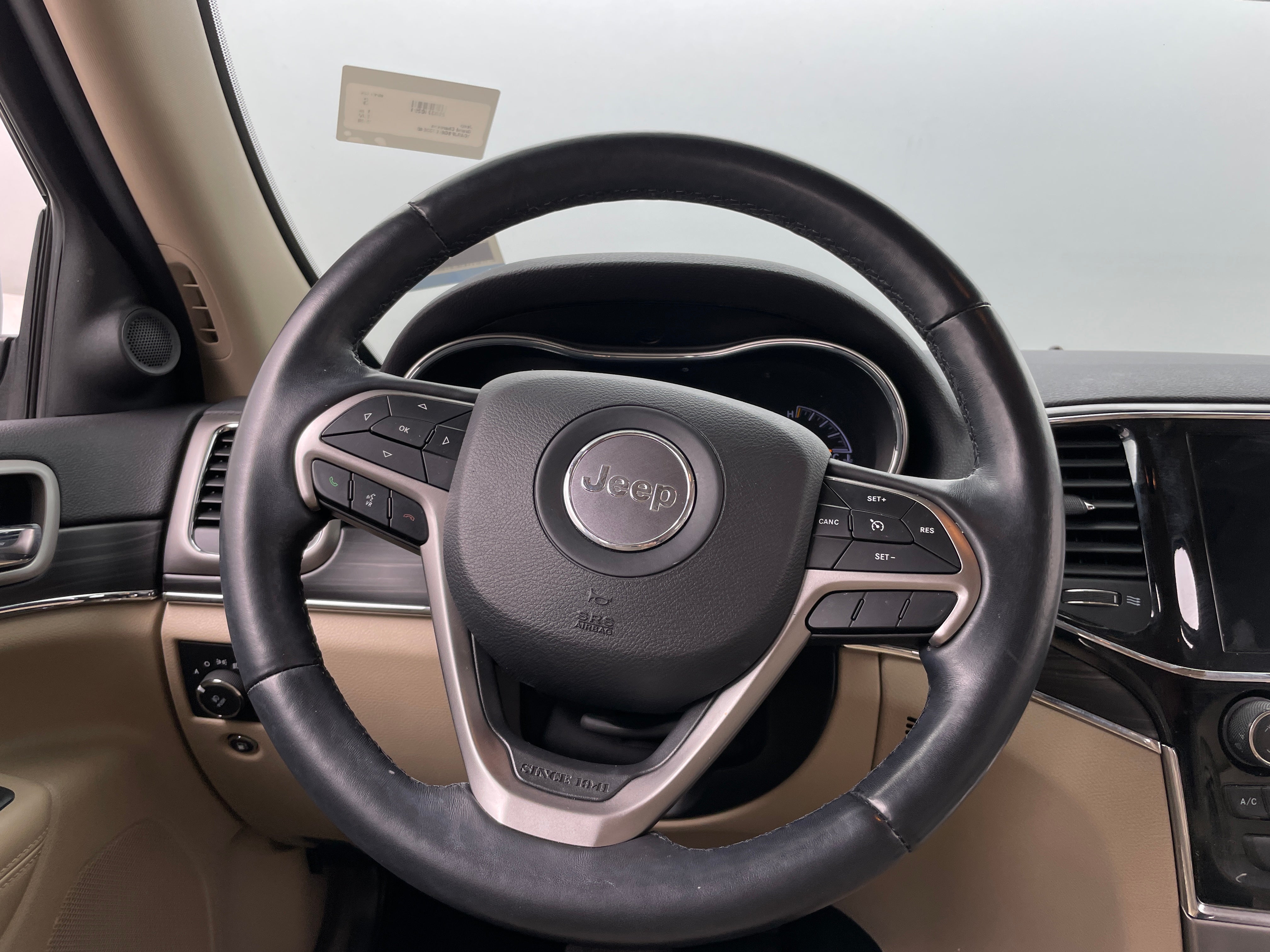 2020 Jeep Grand Cherokee Limited Edition 4