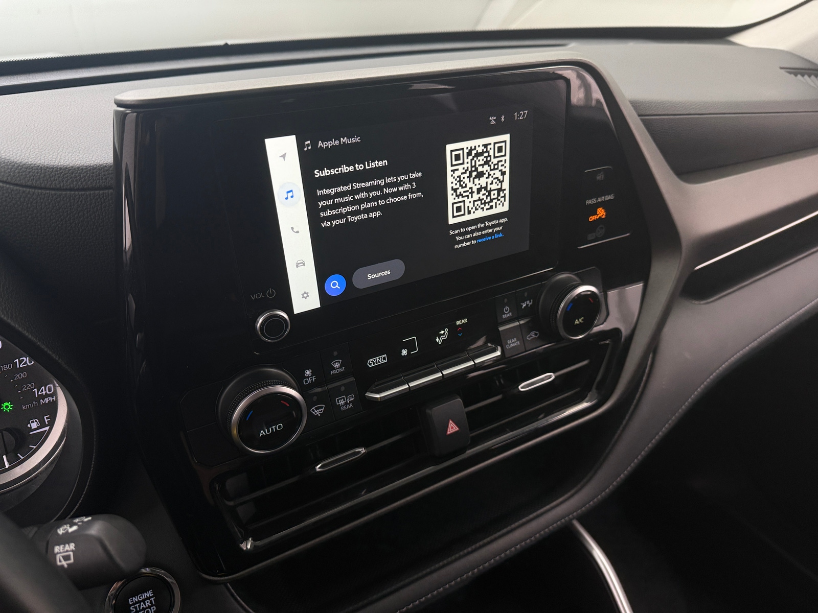 Thumbnail: 2023 Toyota Highlander - 4