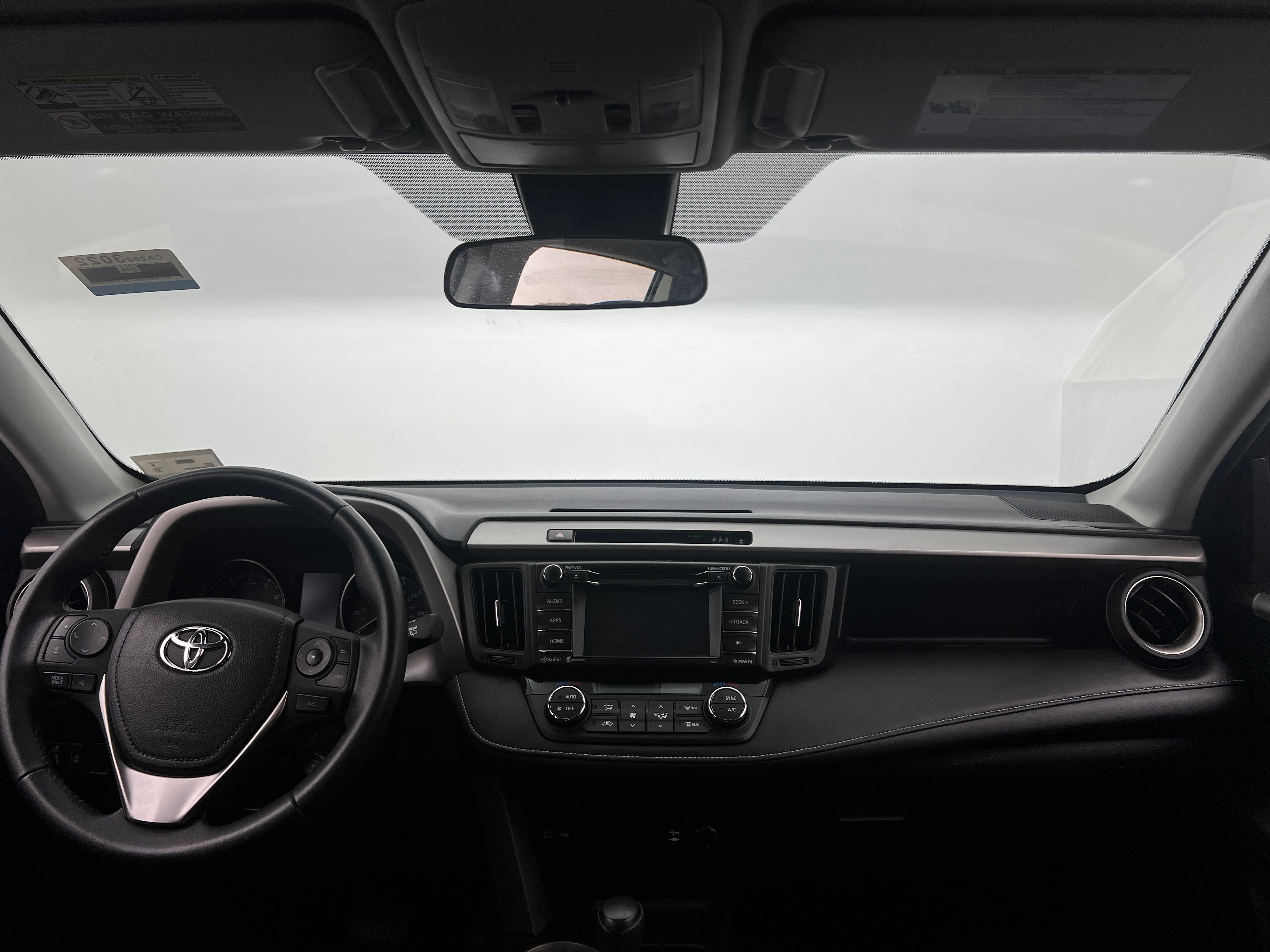 2017 Toyota RAV4 XLE 3