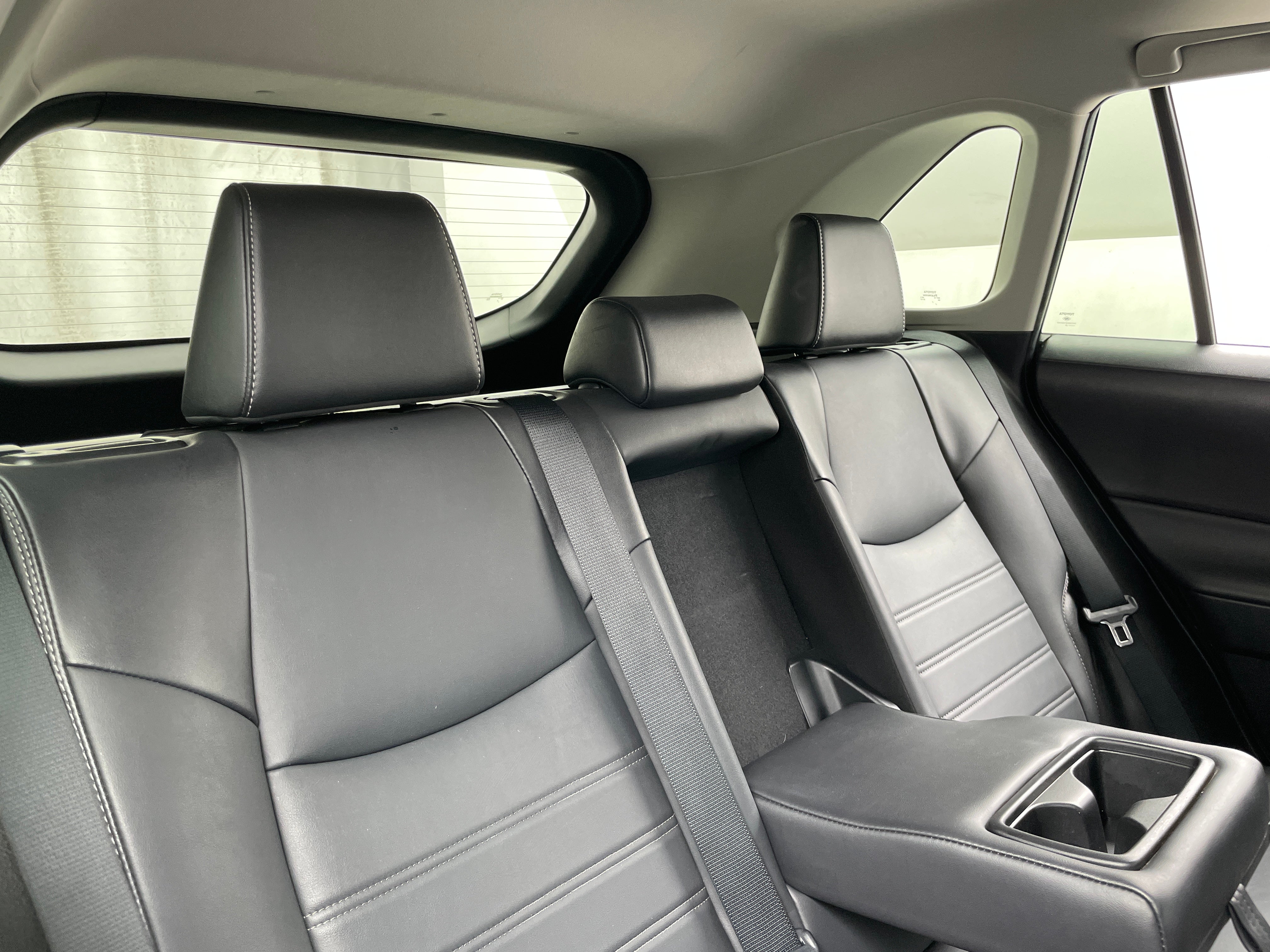 2021 Toyota RAV4 XLE Premium 5