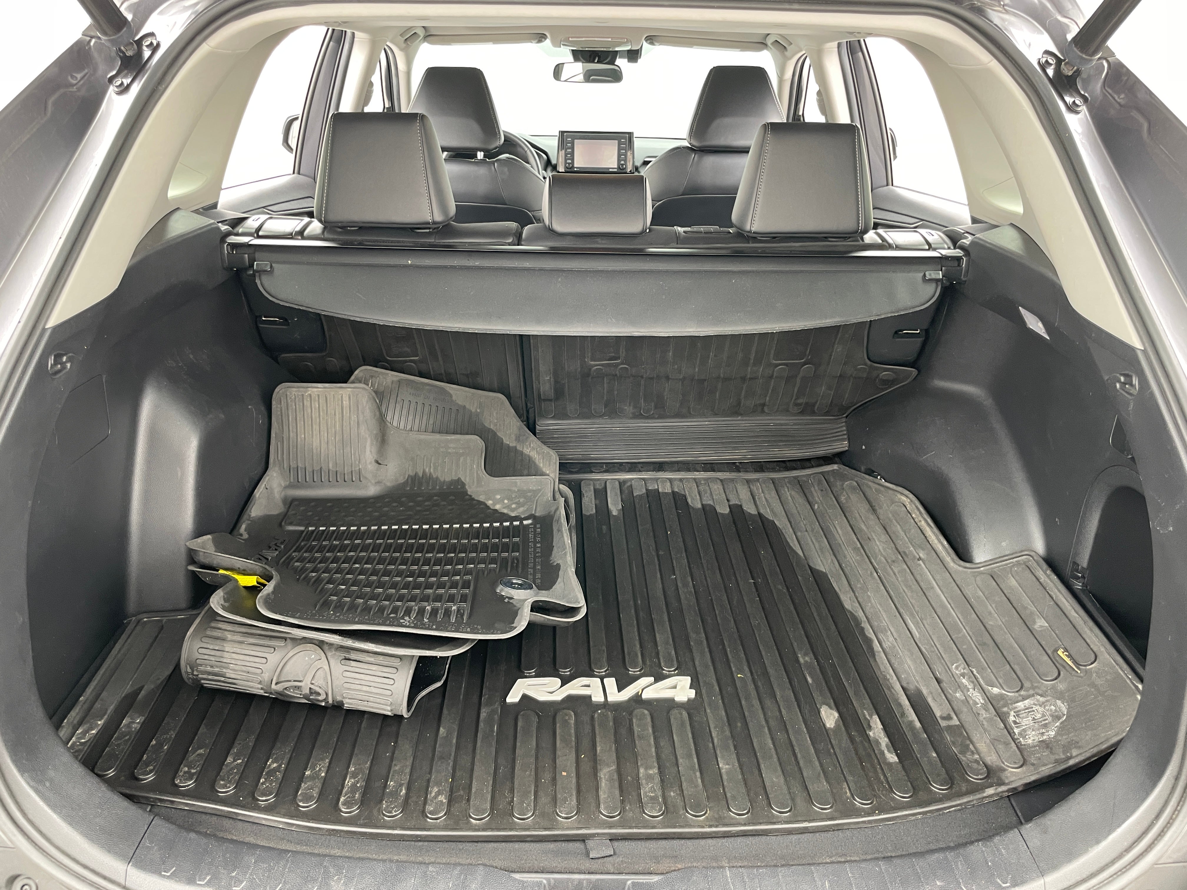 2021 Toyota RAV4 XLE Premium 6