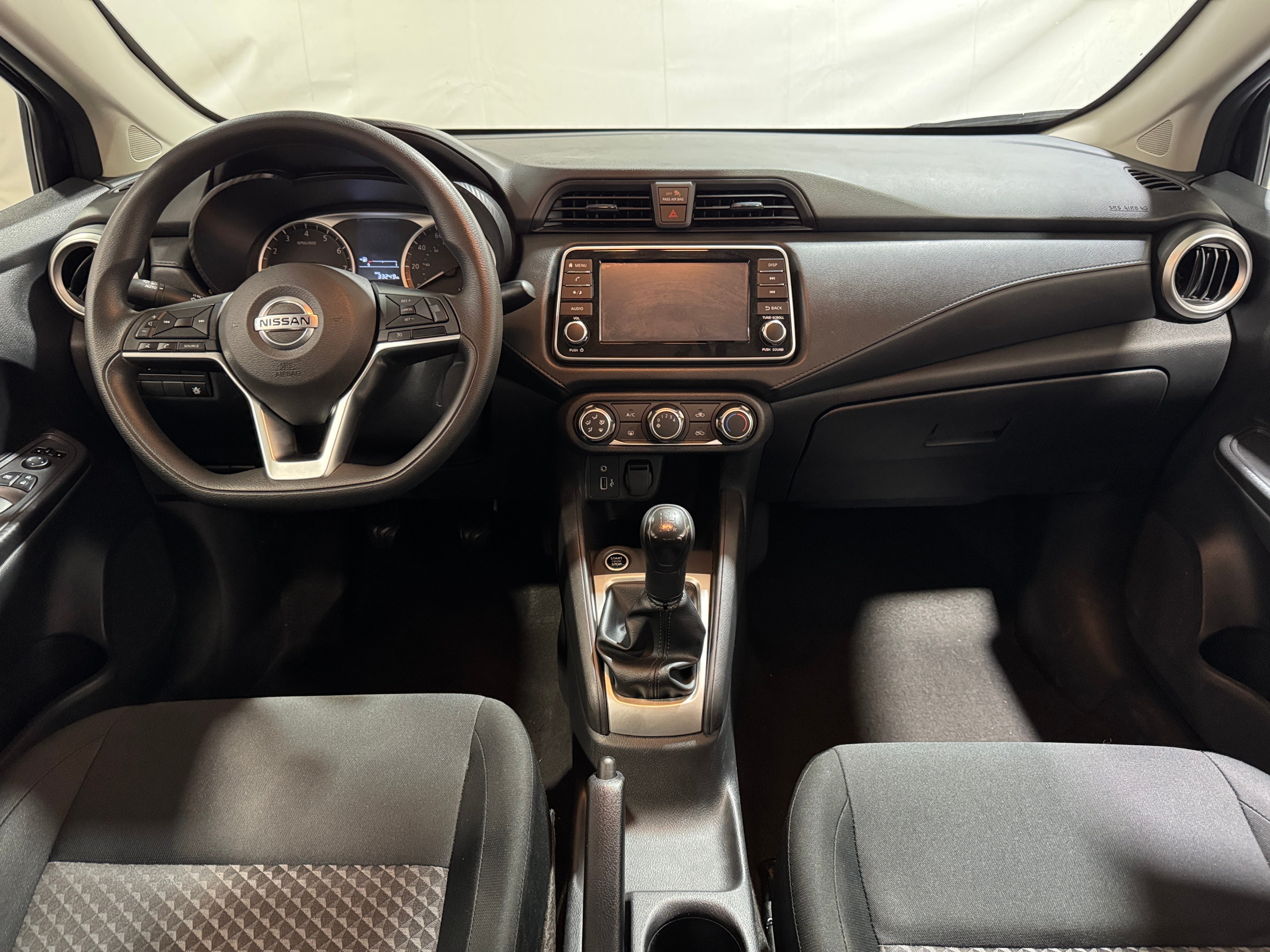 2021 Nissan Versa S 3