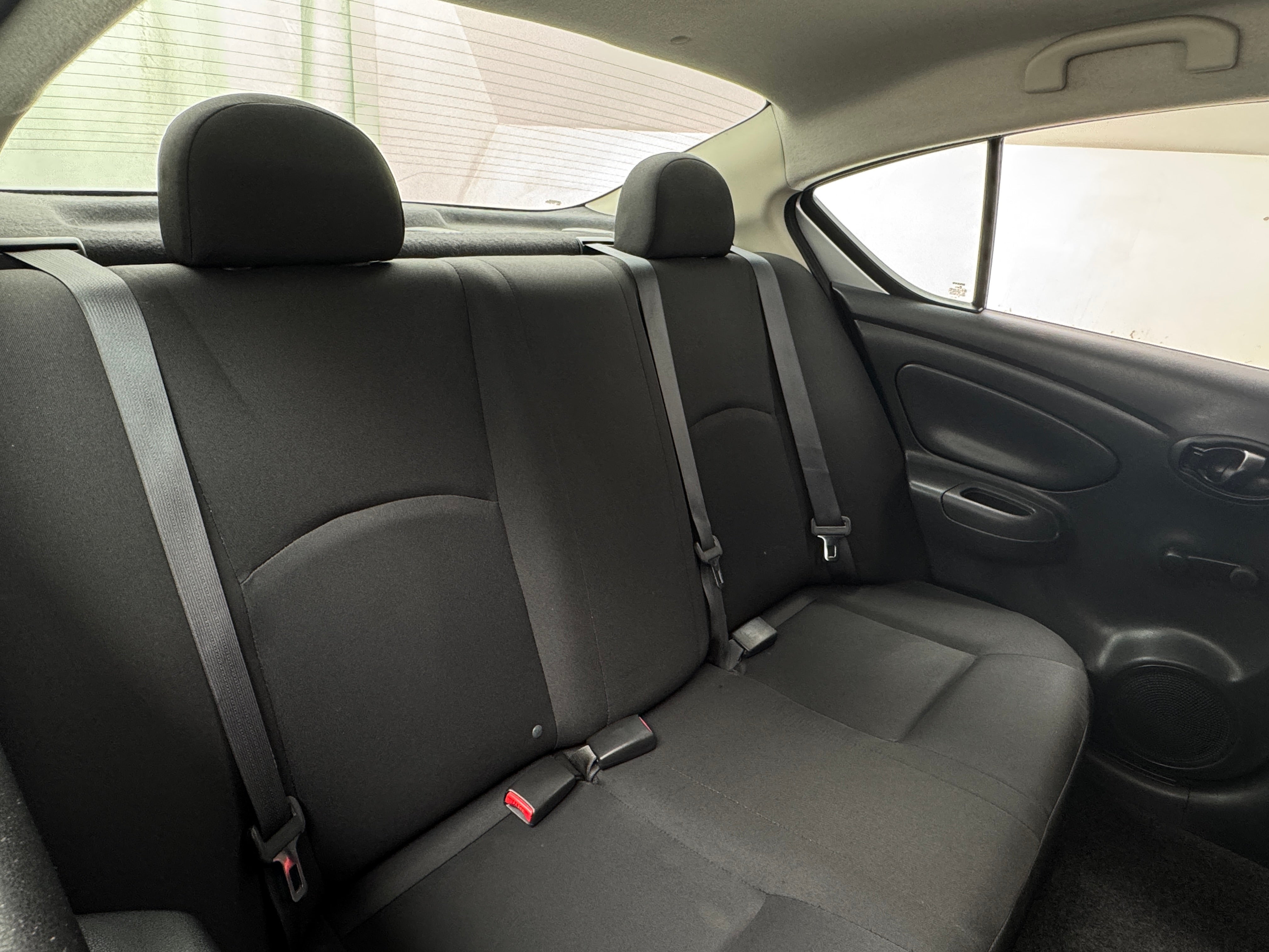 2019 Nissan Versa S Plus 6