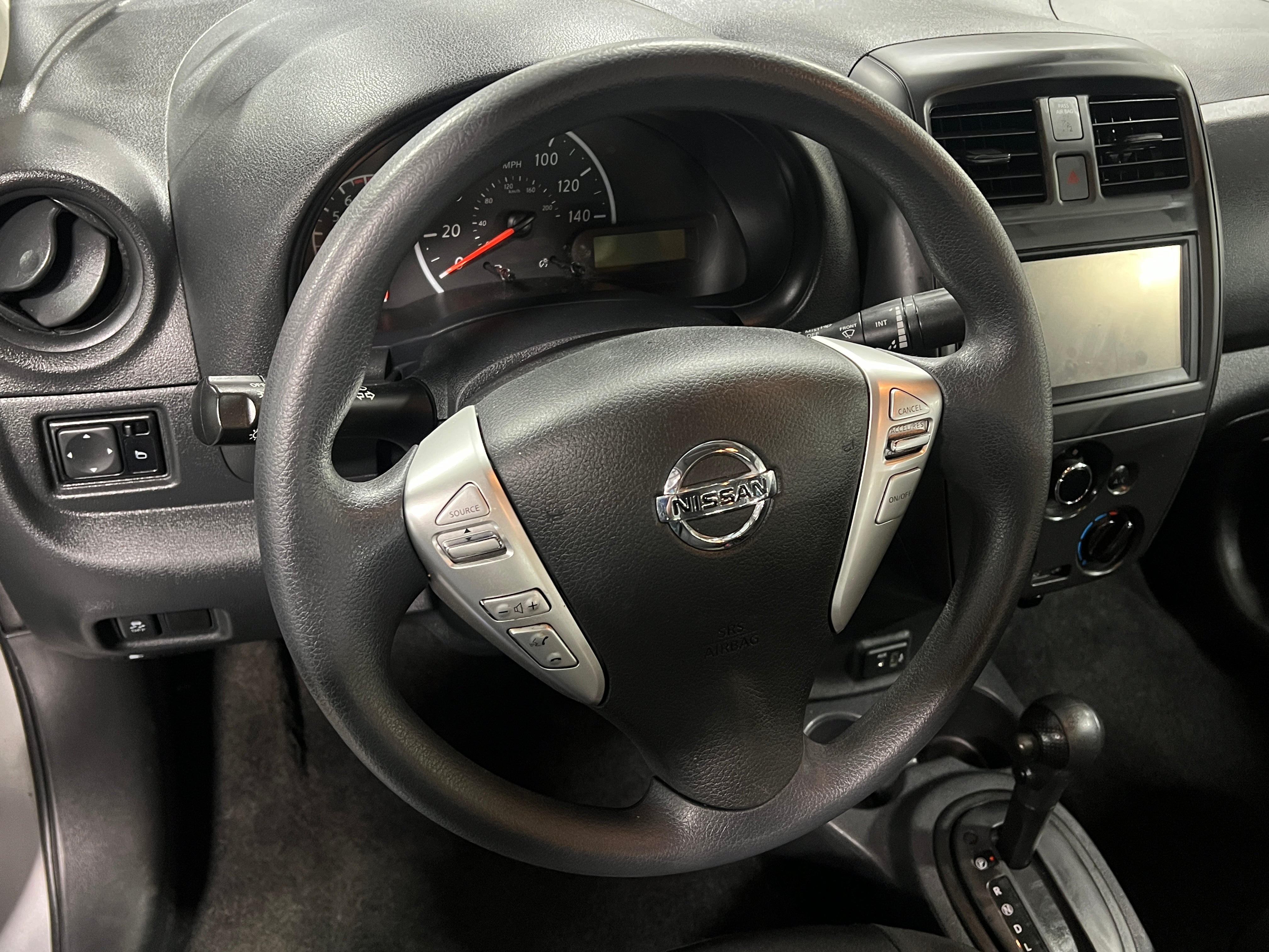 2019 Nissan Versa S Plus 5