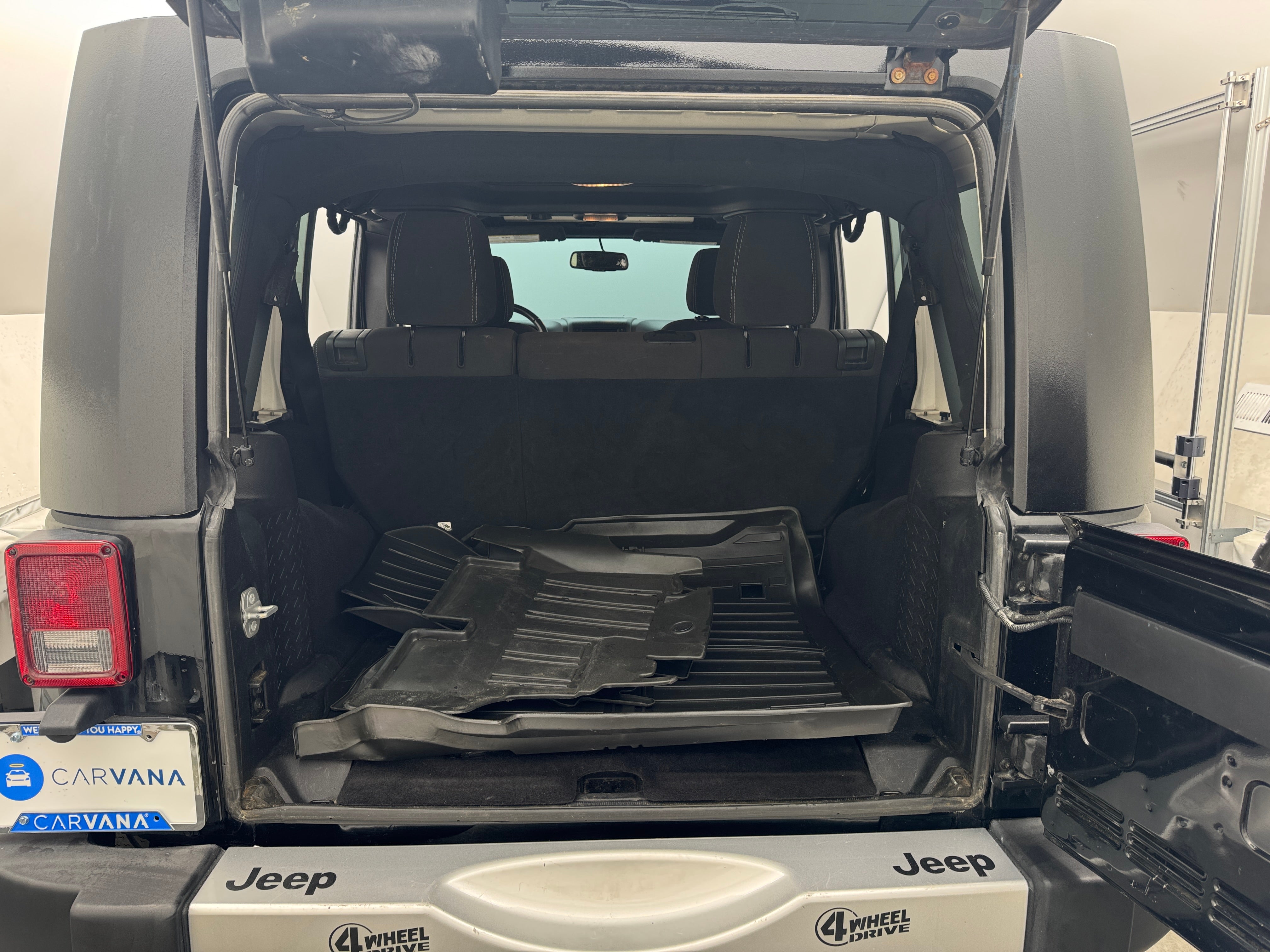 2015 Jeep Wrangler Unlimited Sahara 7