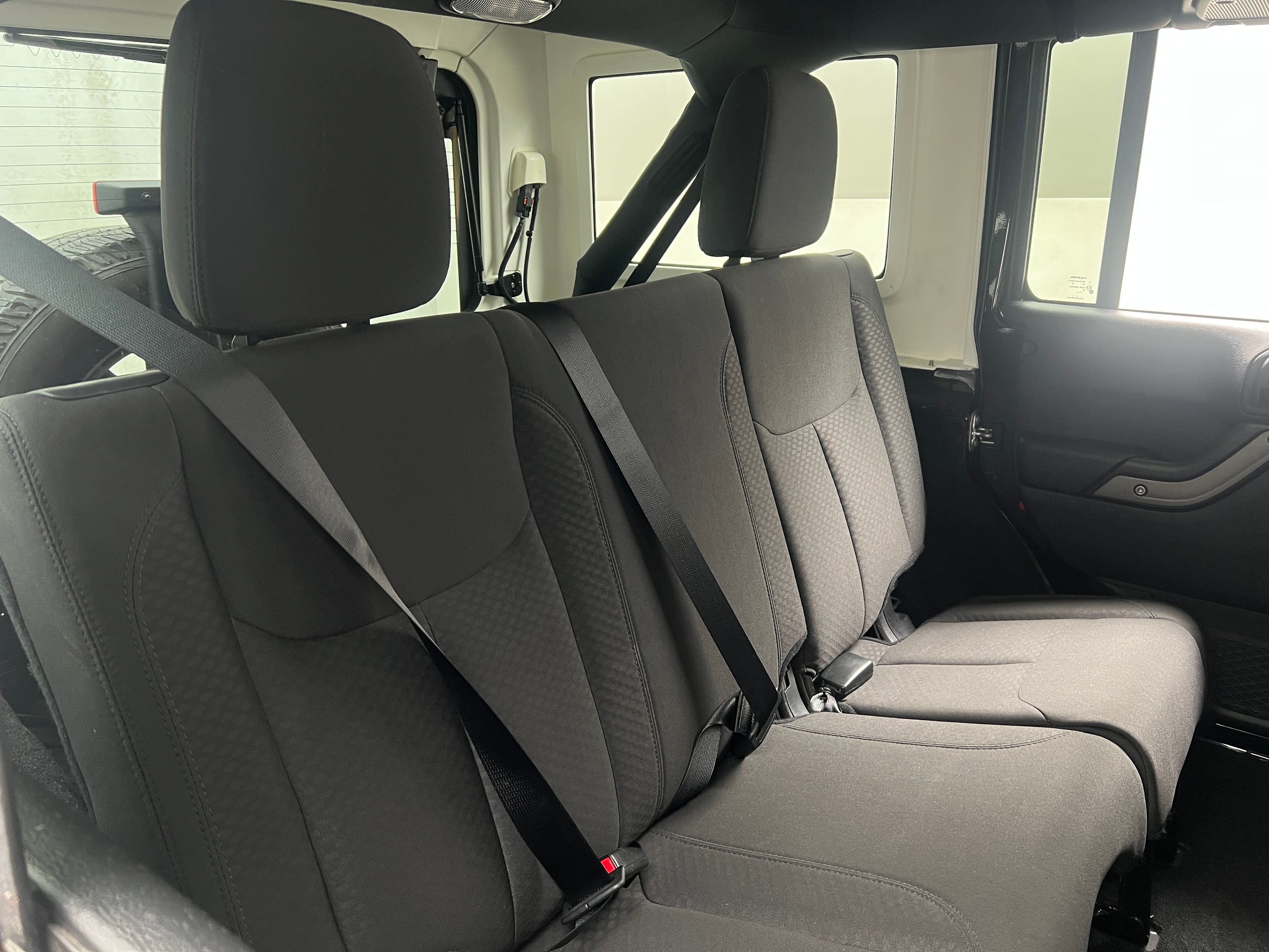 2017 Jeep Wrangler Unlimited Sport S 6