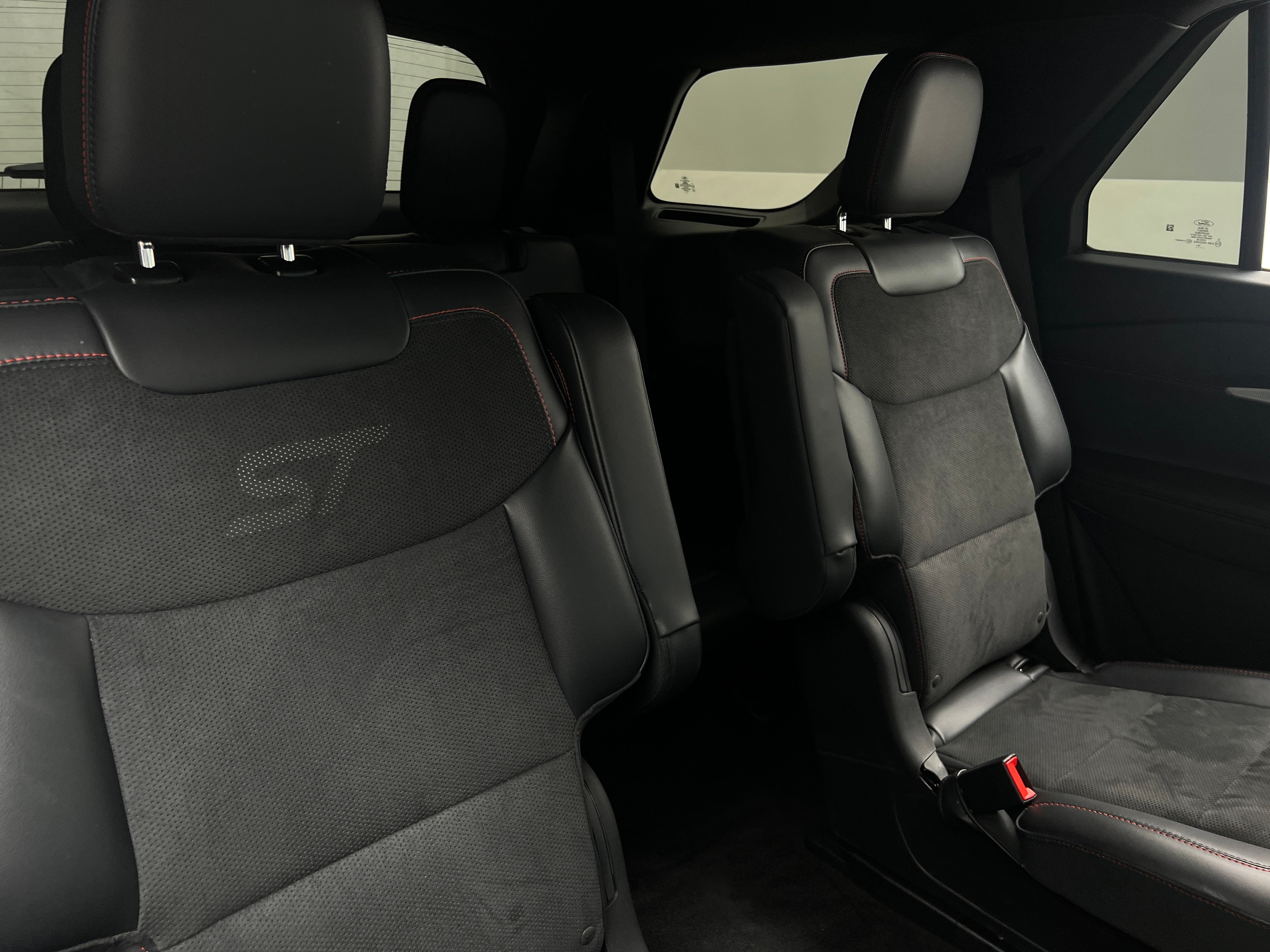 2025 Ford Explorer ST 5