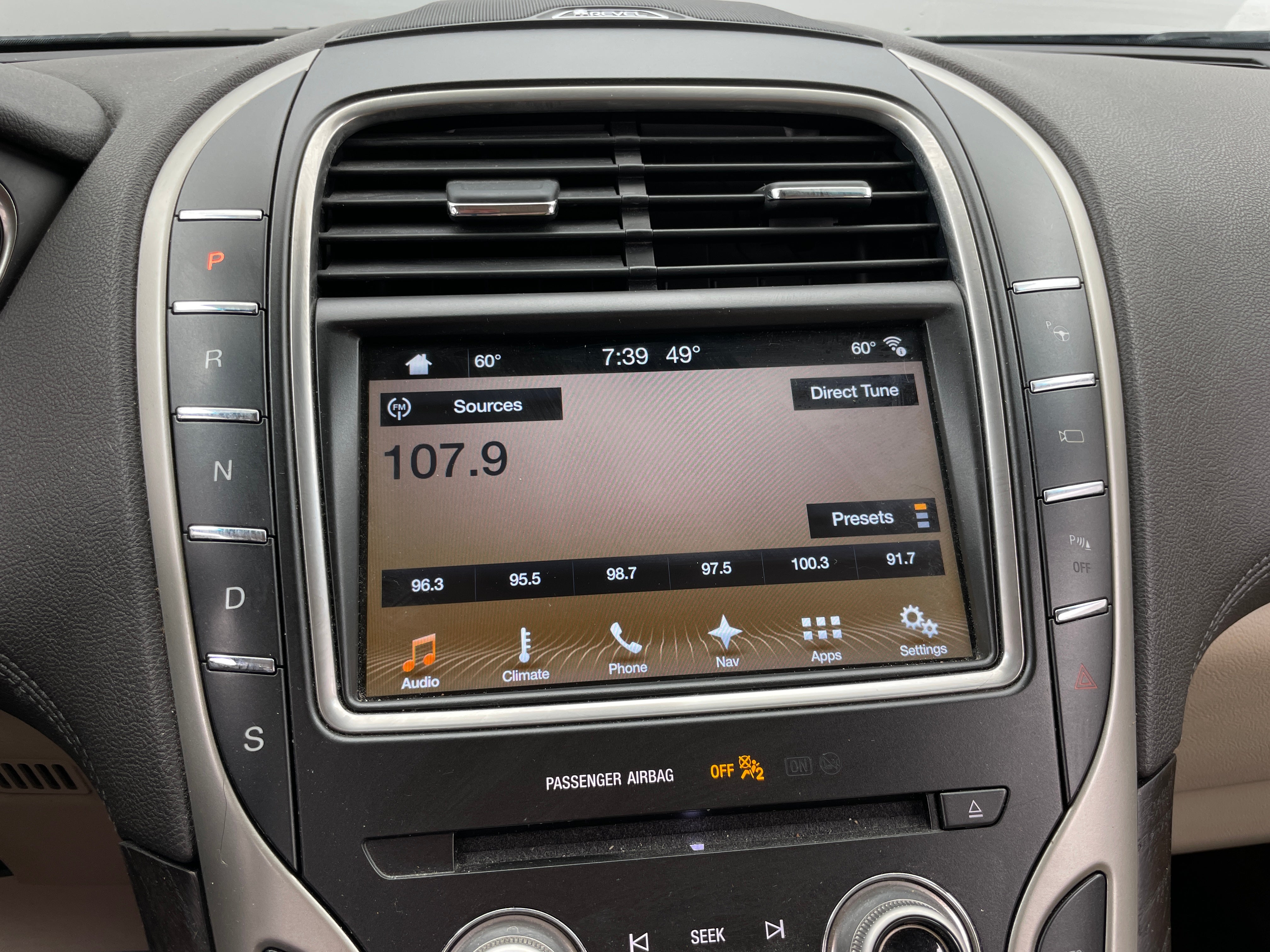 2017 Lincoln MKX Reserve 3