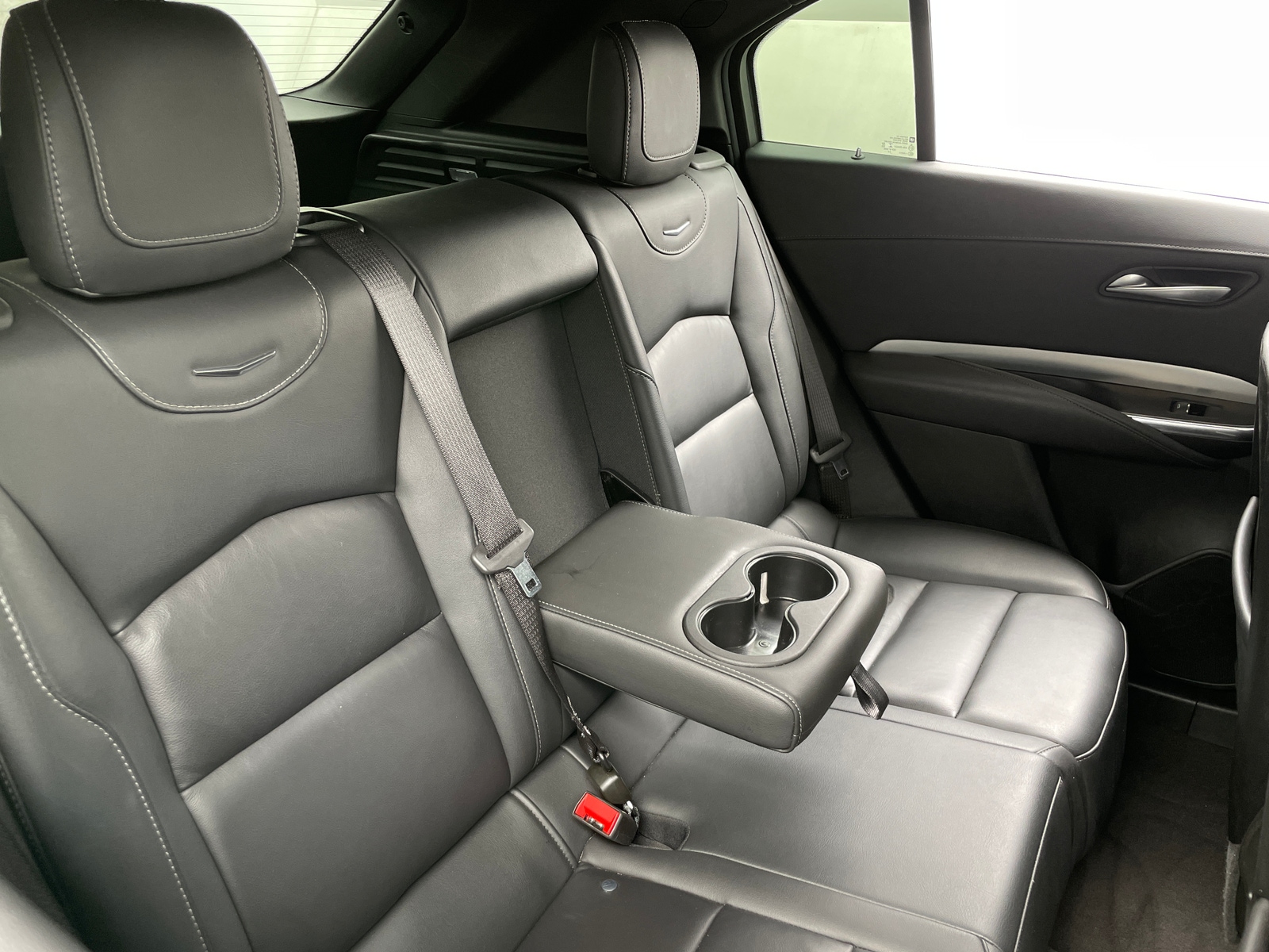 Thumbnail: 2023 Cadillac XT4 - 5