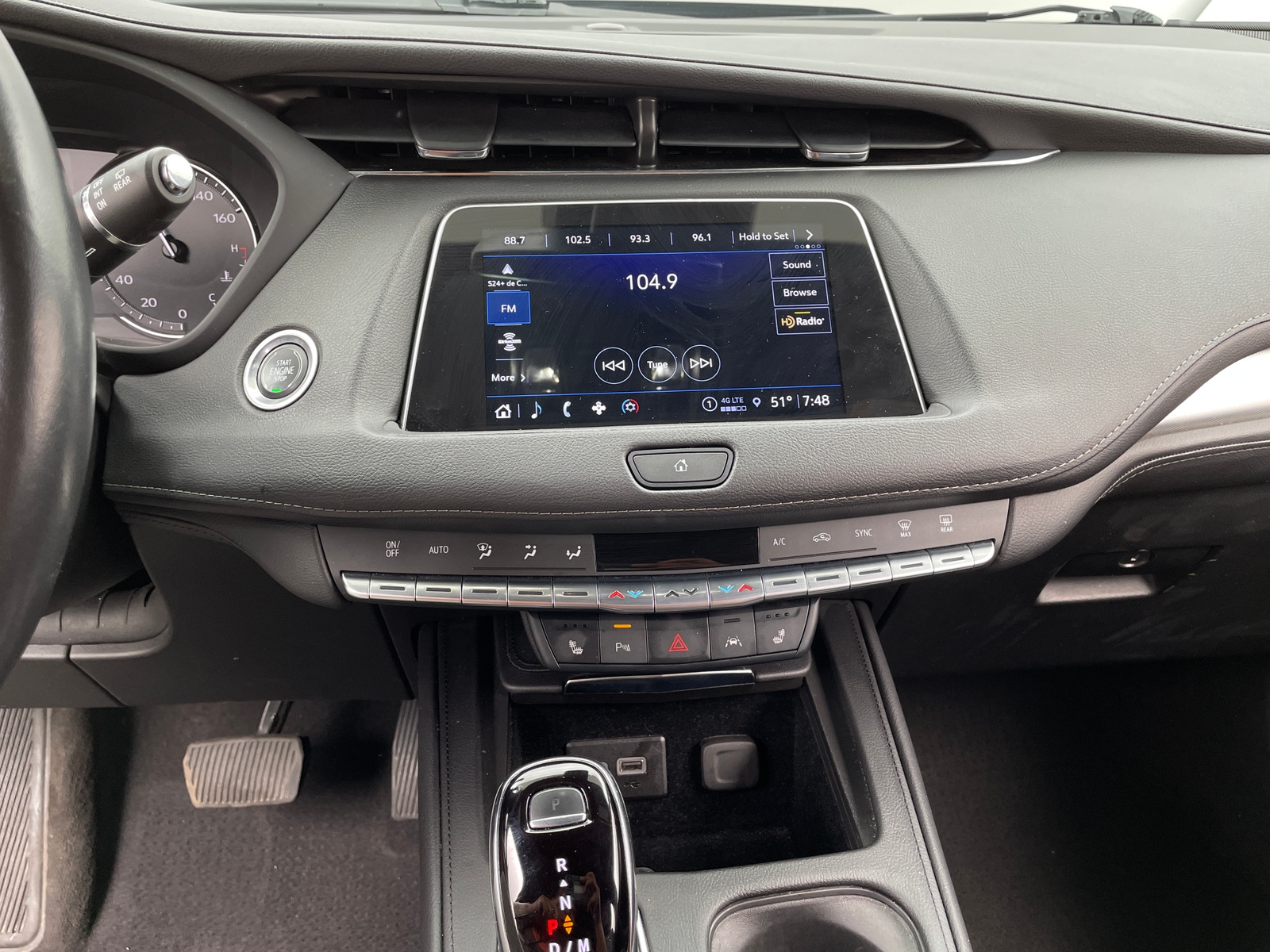 Thumbnail: 2023 Cadillac XT4 - 3