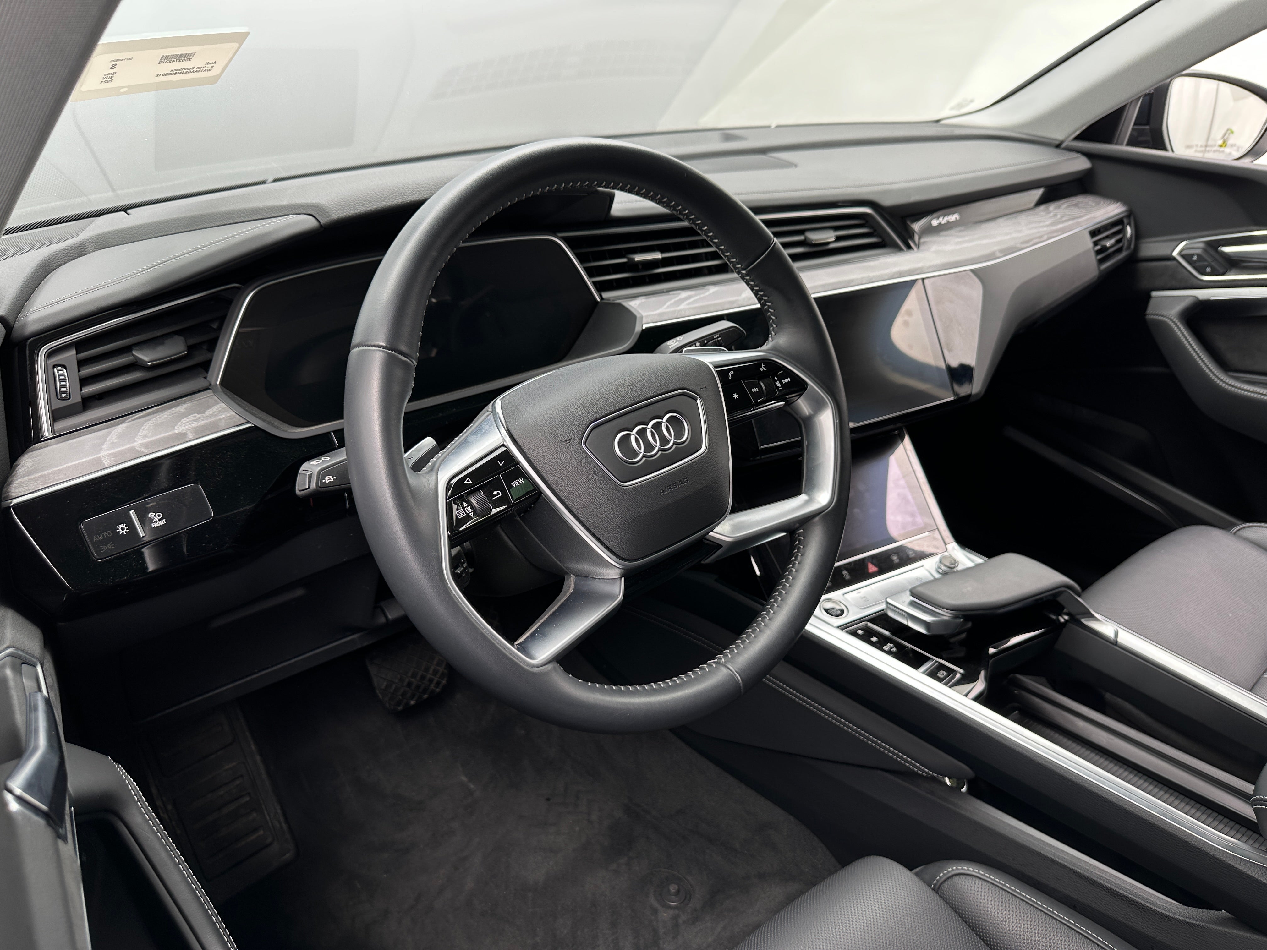 2021 Audi e-tron S Prestige 2