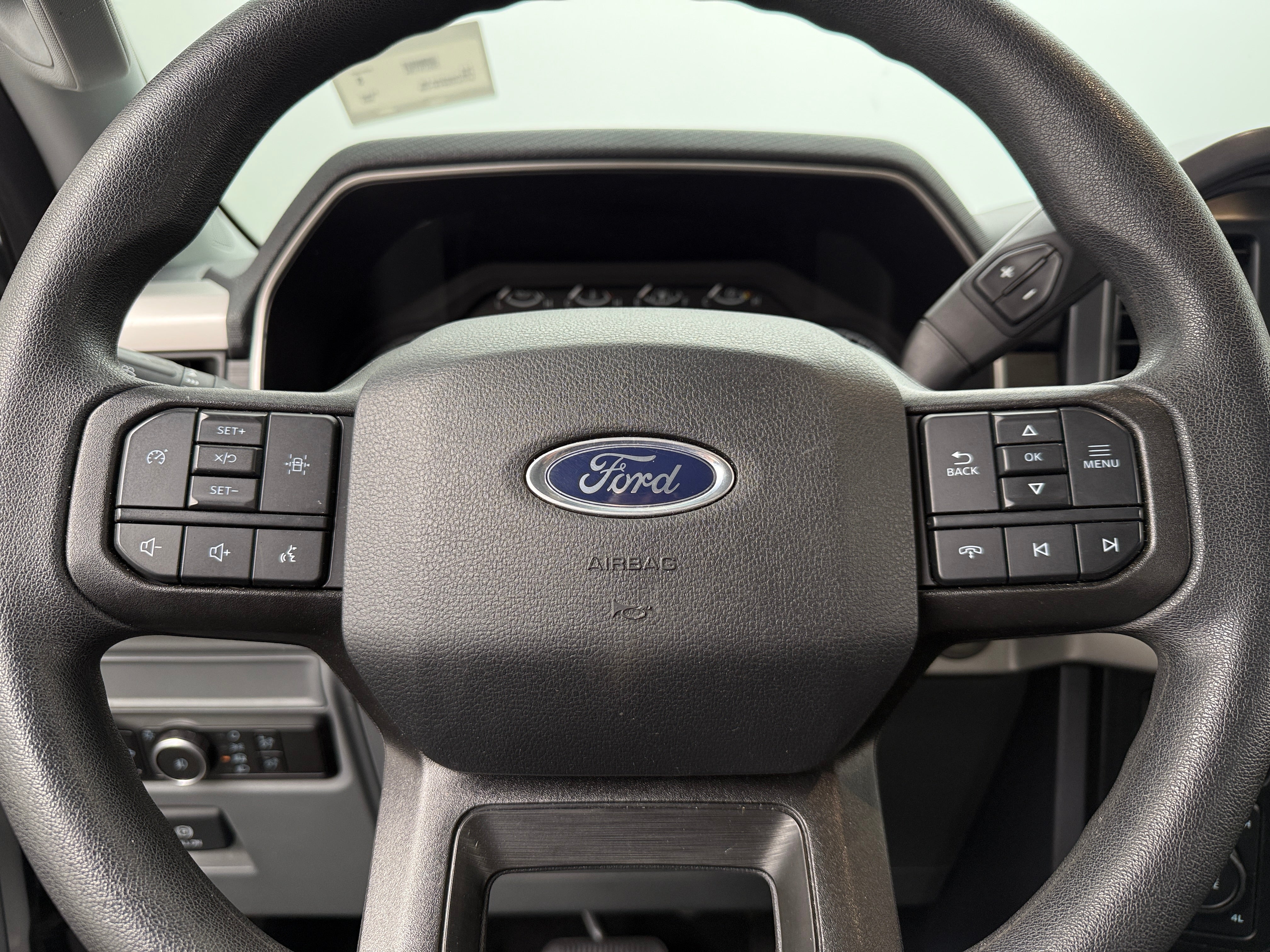2023 Ford Econoline E-150 5