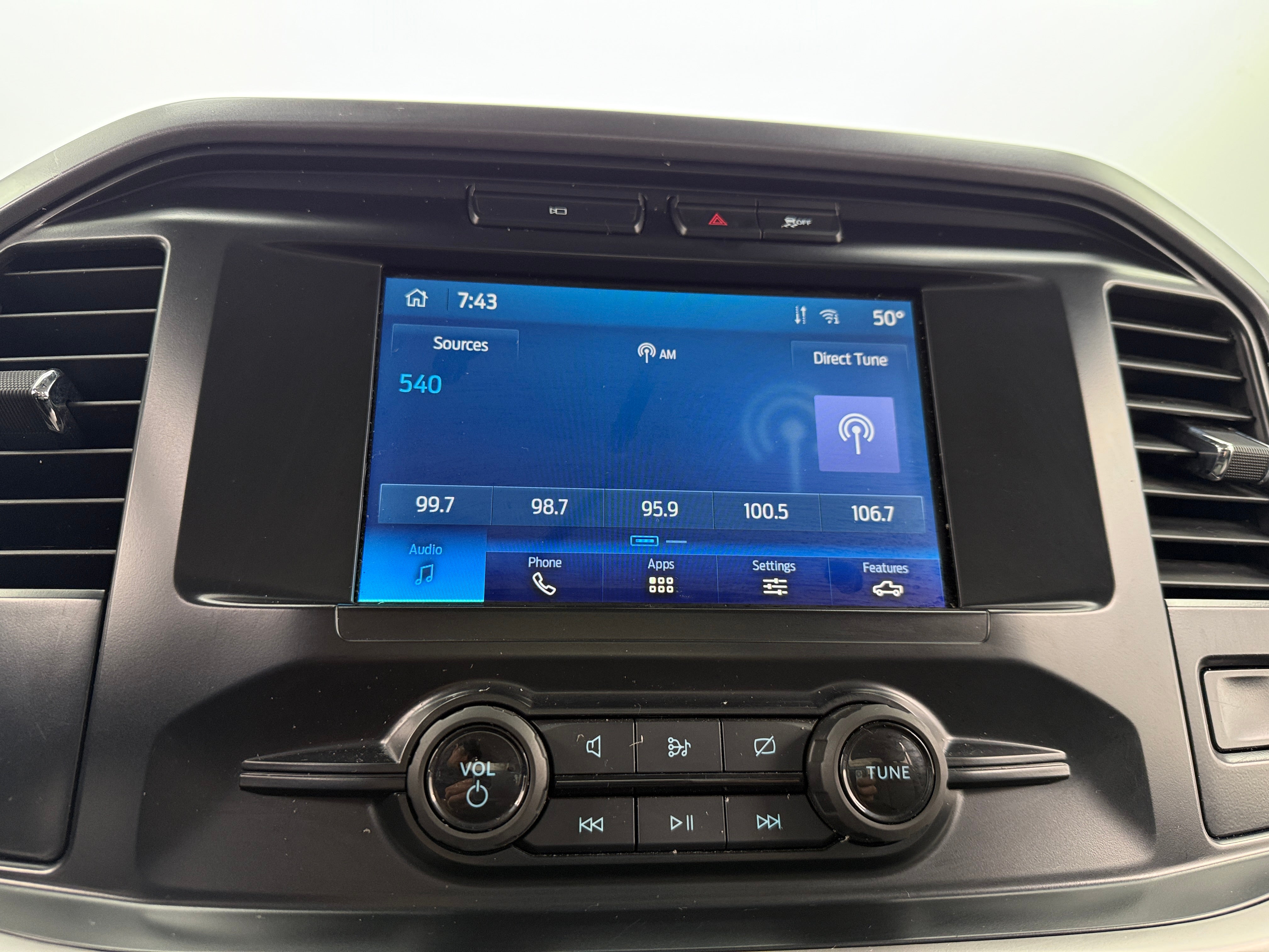 2023 Ford Econoline E-150 4