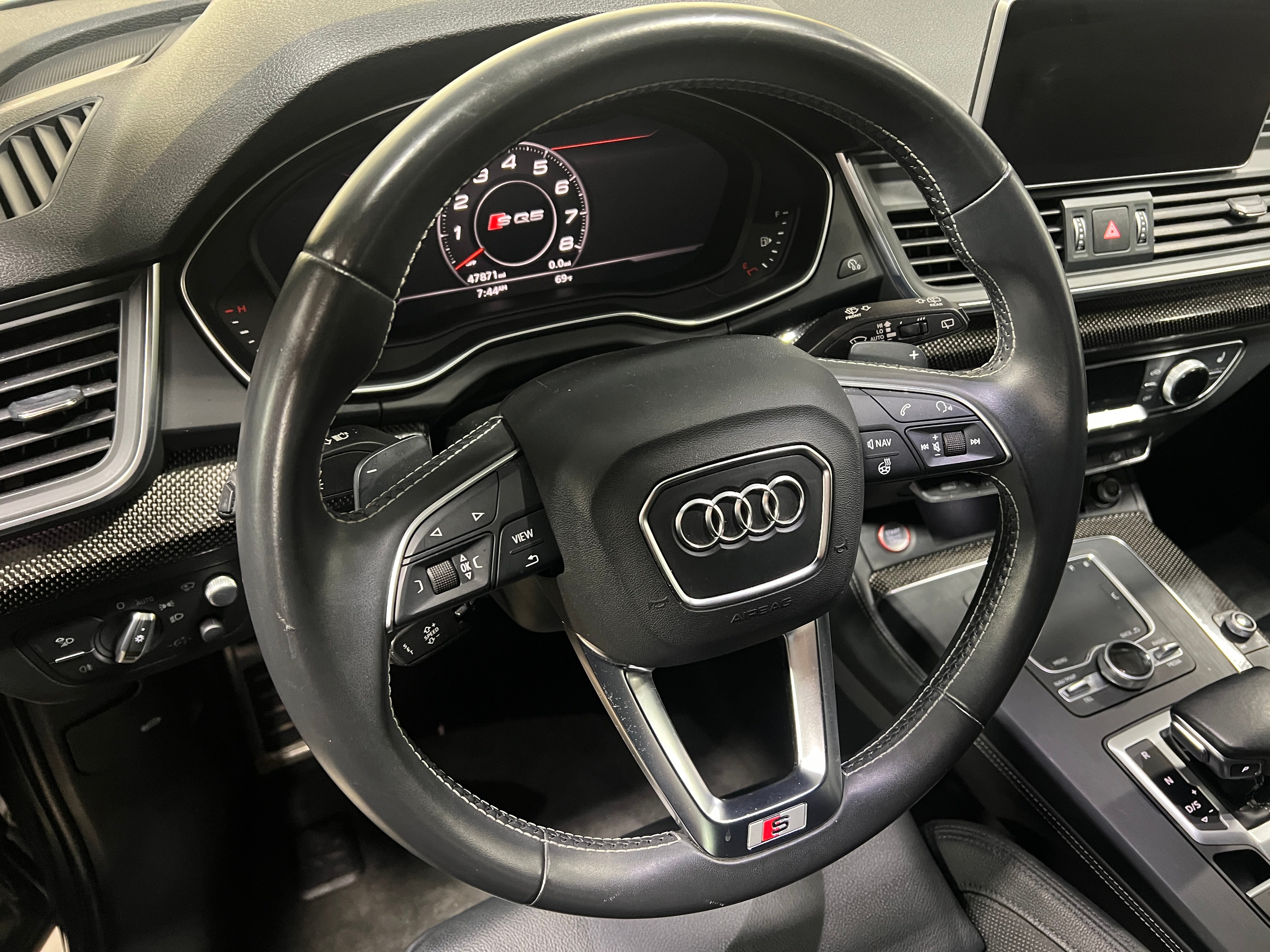 2019 Audi SQ5 Prestige 4