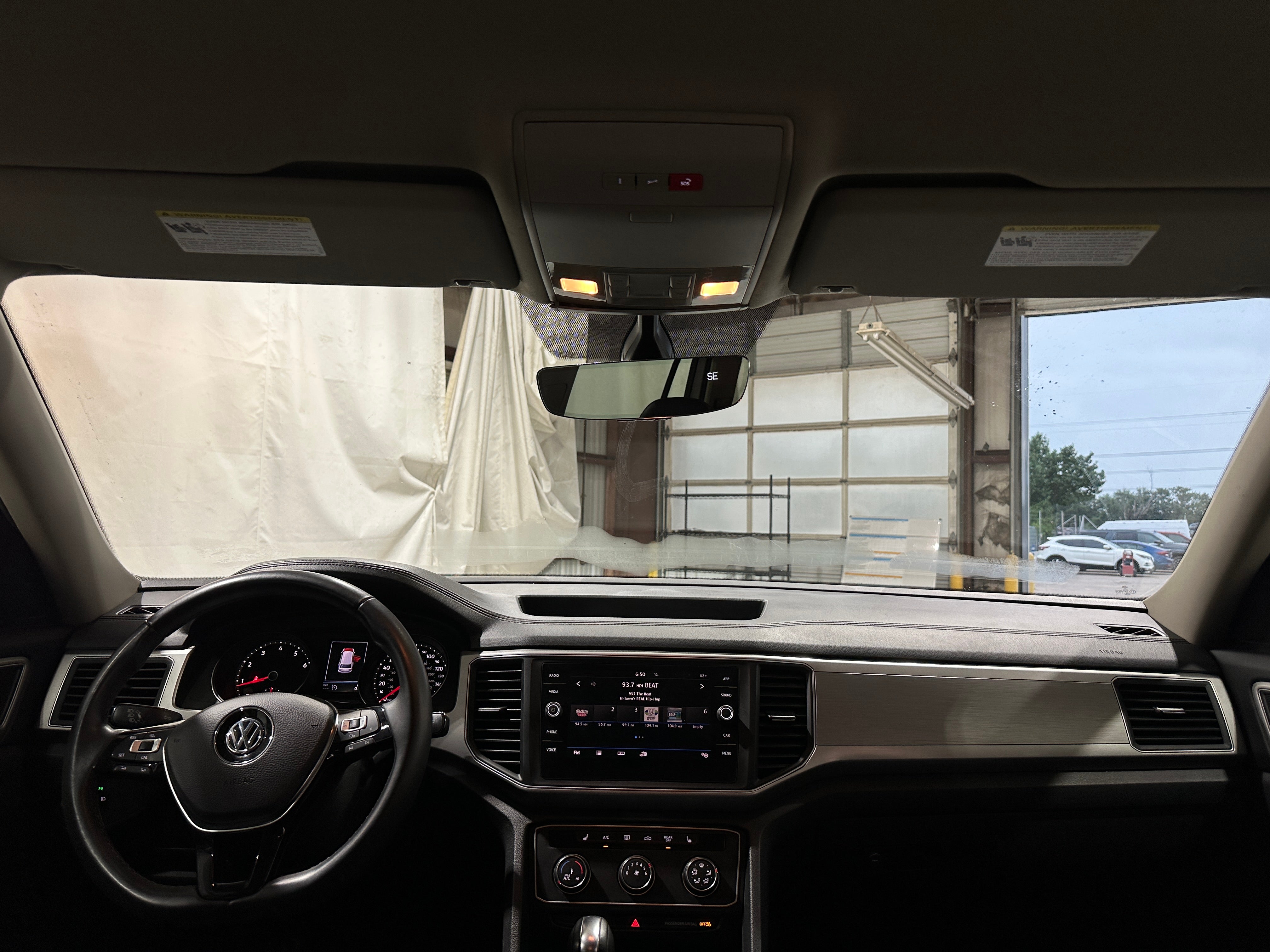 2018 Volkswagen Atlas SE 2
