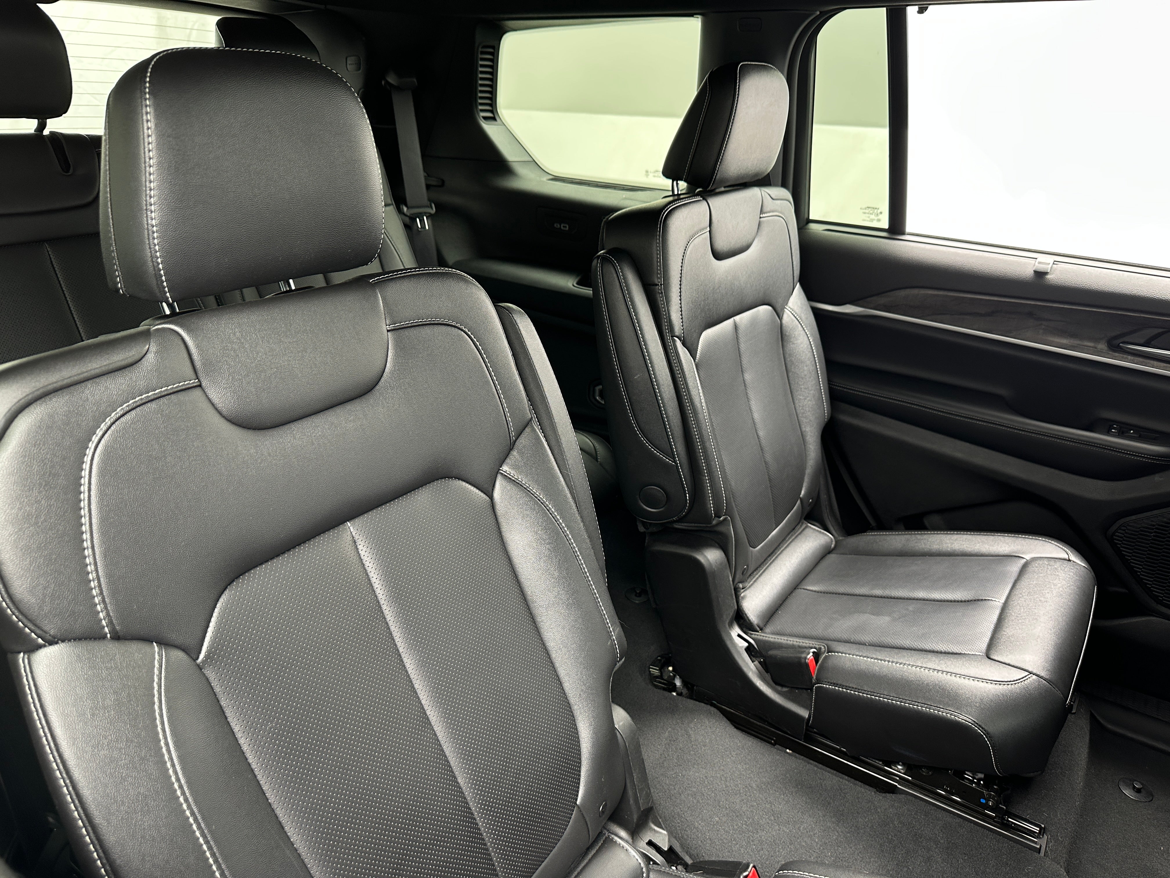 2024 Jeep Grand Cherokee L Limited Edition 5
