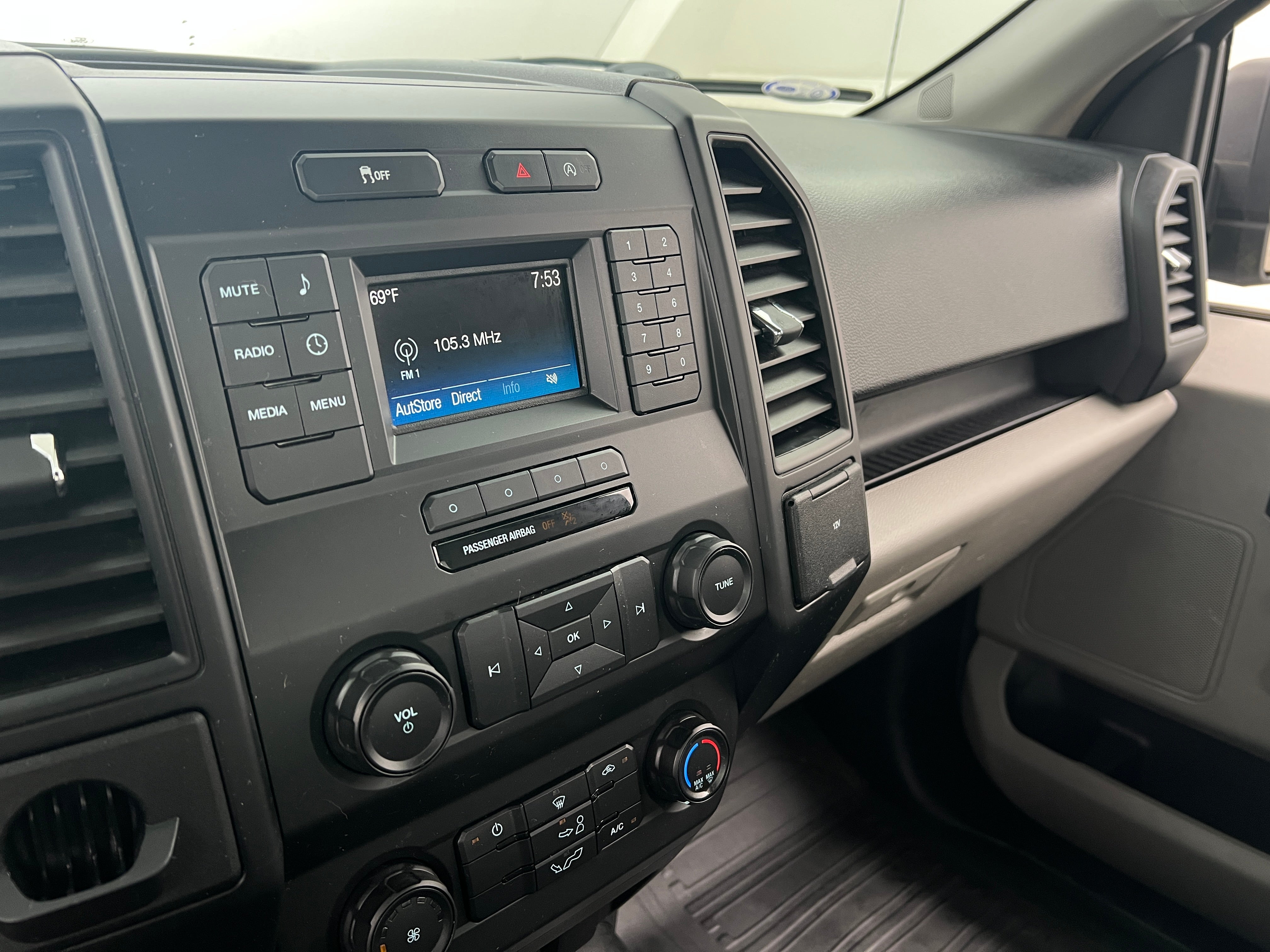 2019 Ford Econoline E-150 3