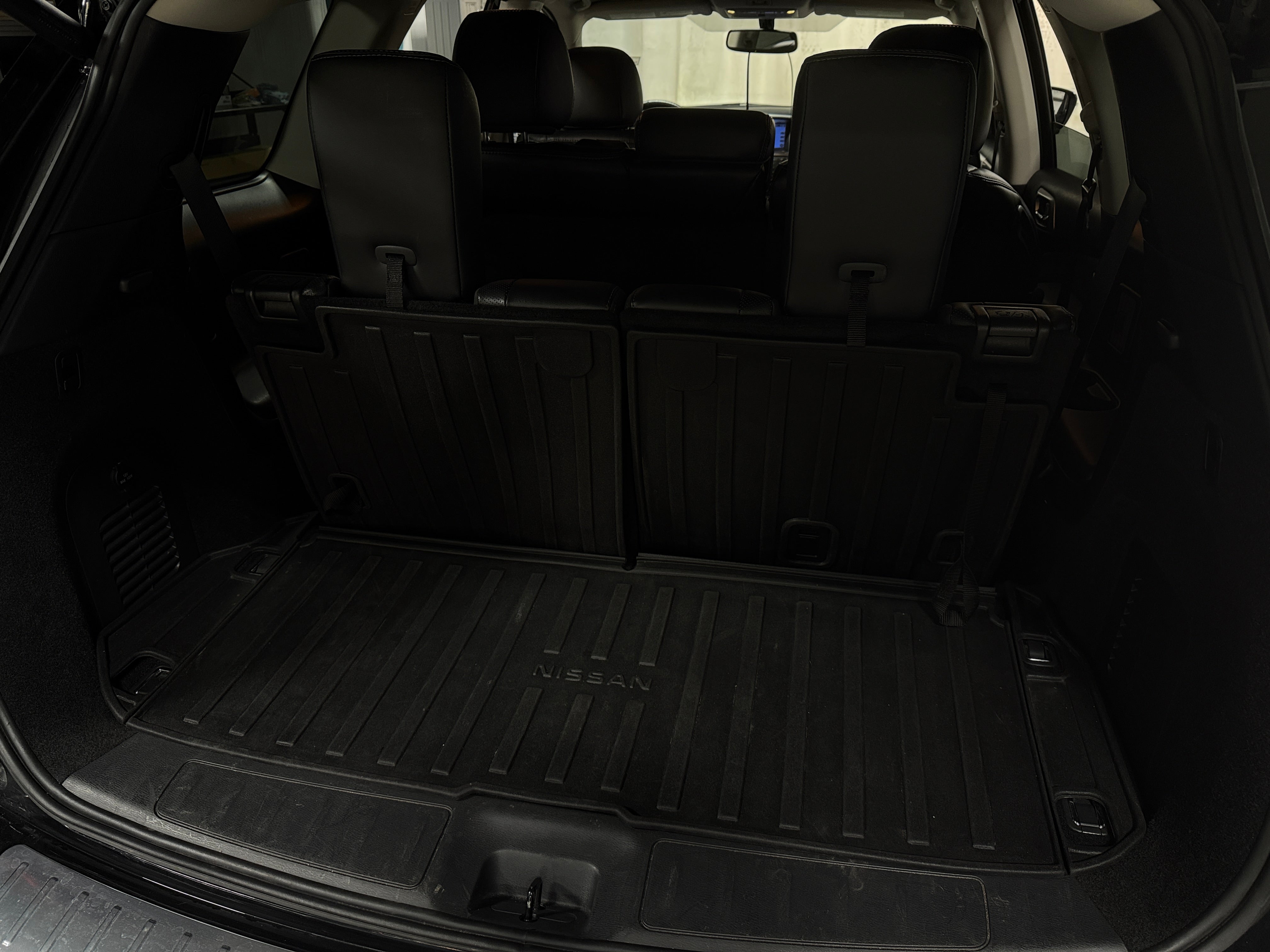 2020 Nissan Pathfinder Platinum 6