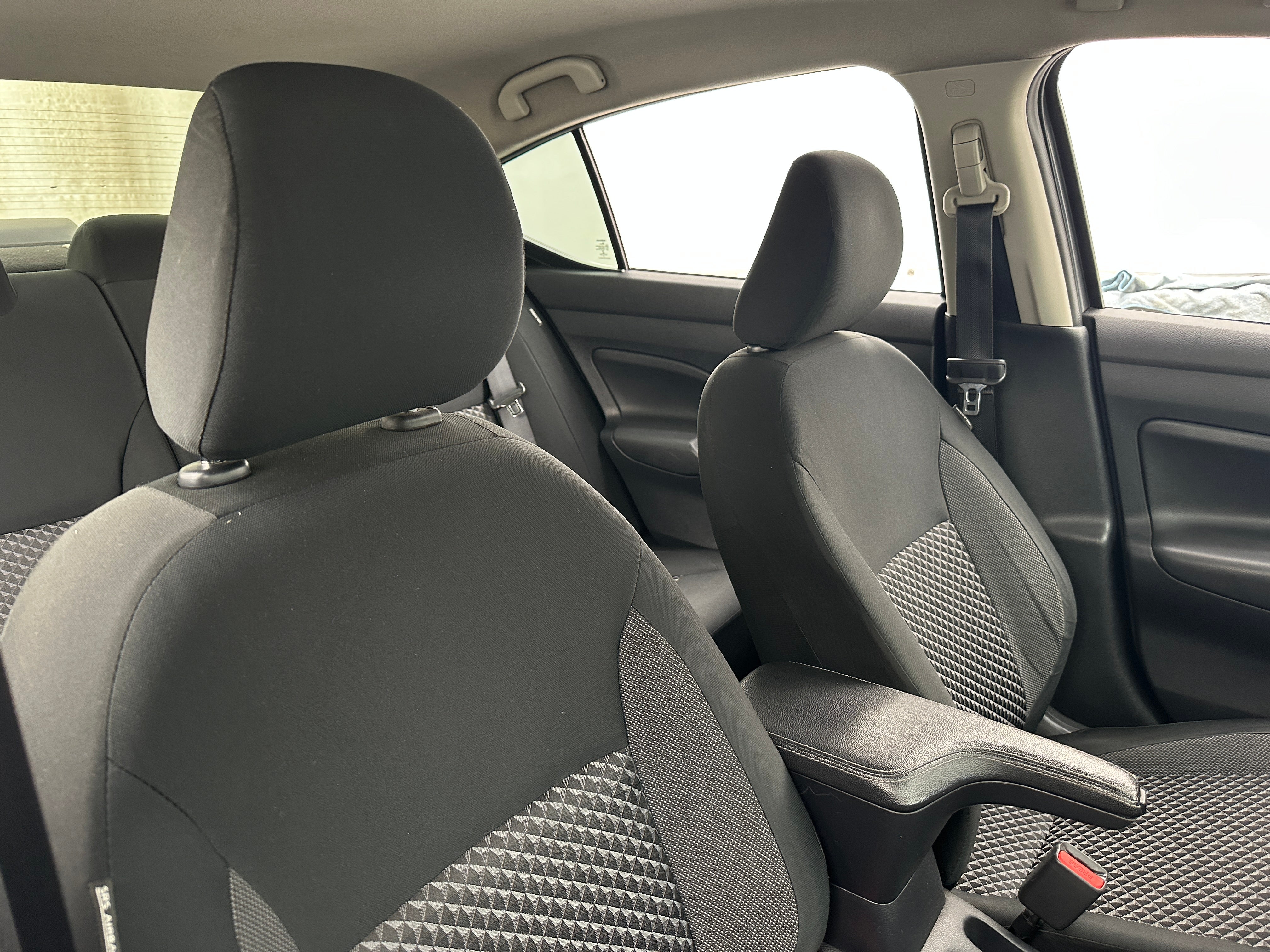 2020 Nissan Versa S 2
