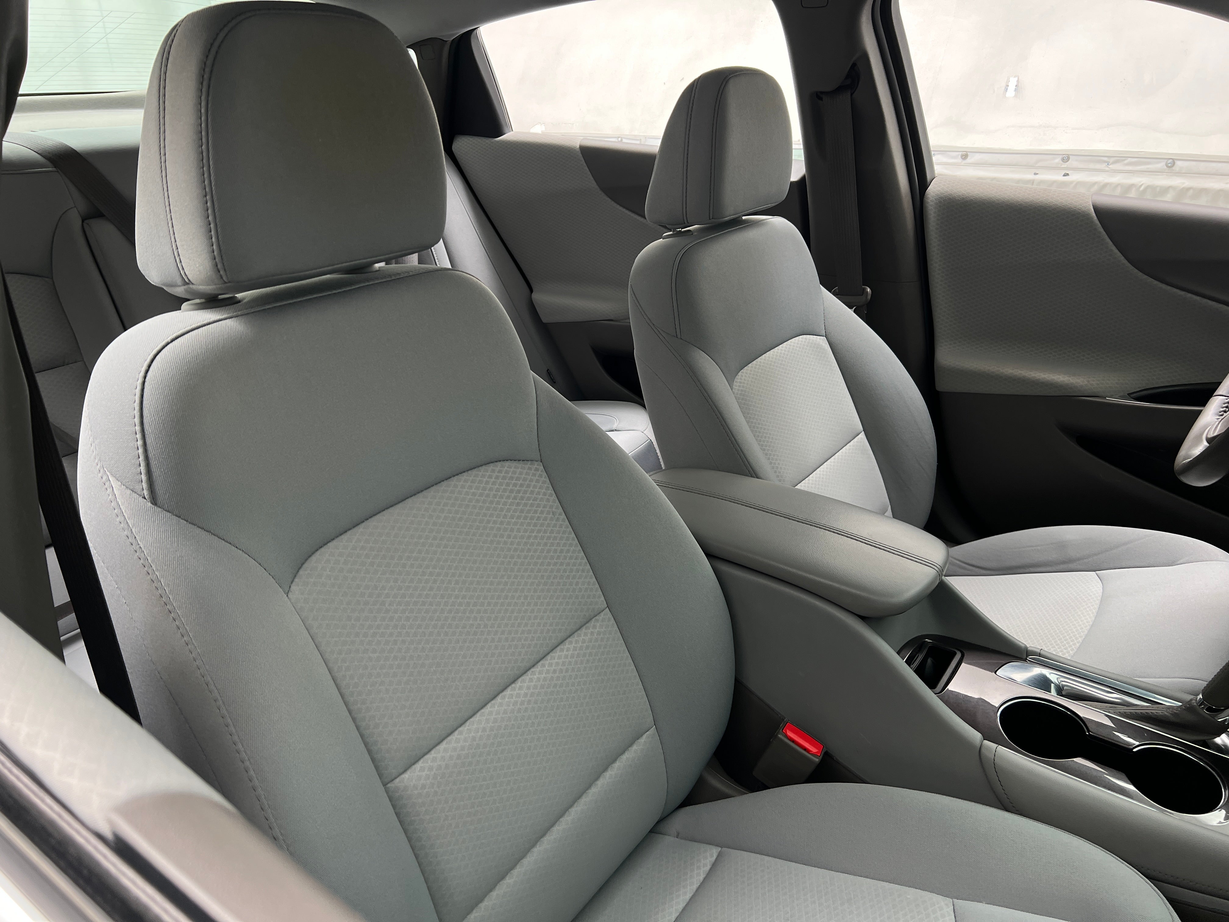 2017 Chevrolet Malibu LT 2