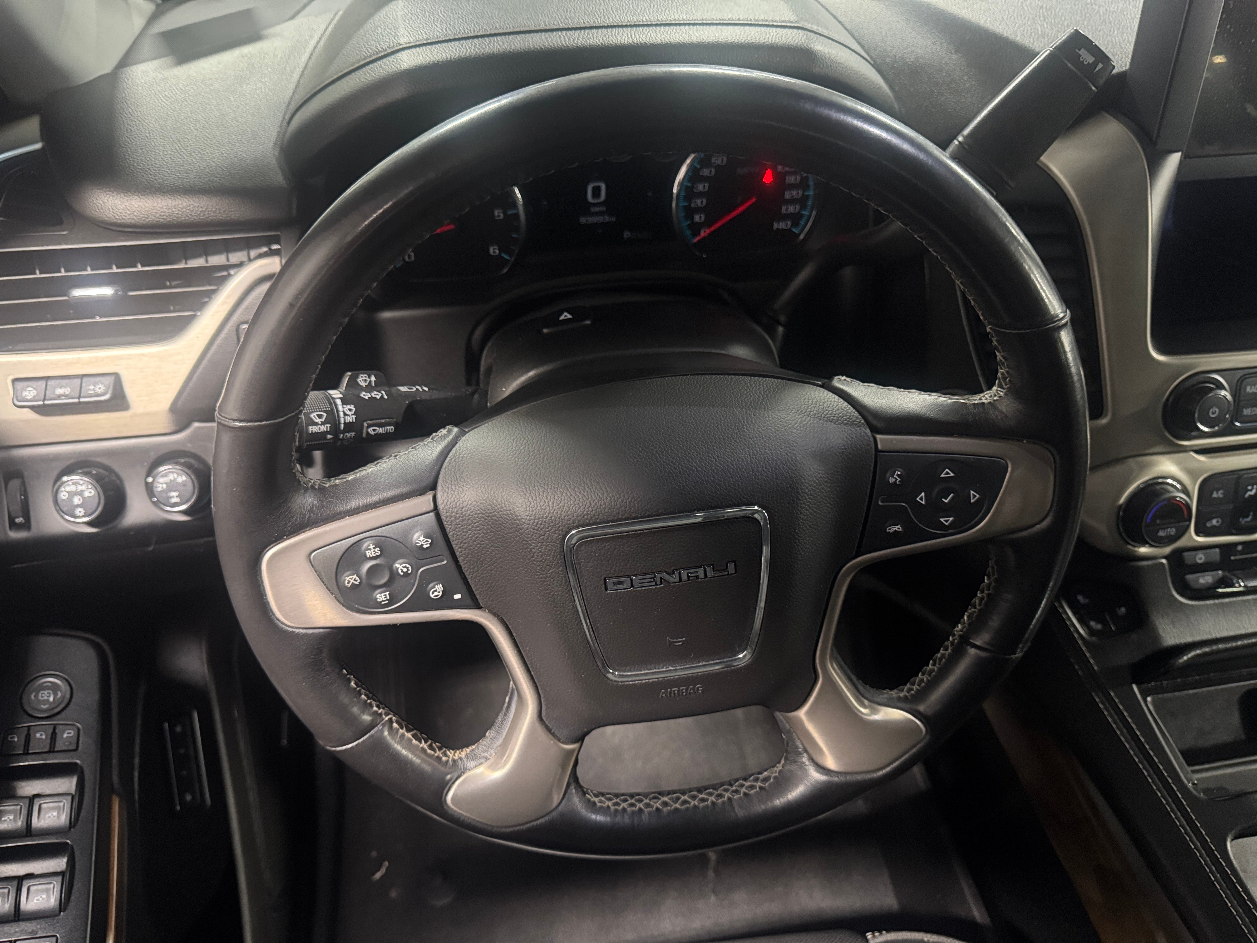 2019 GMC Yukon Denali 4
