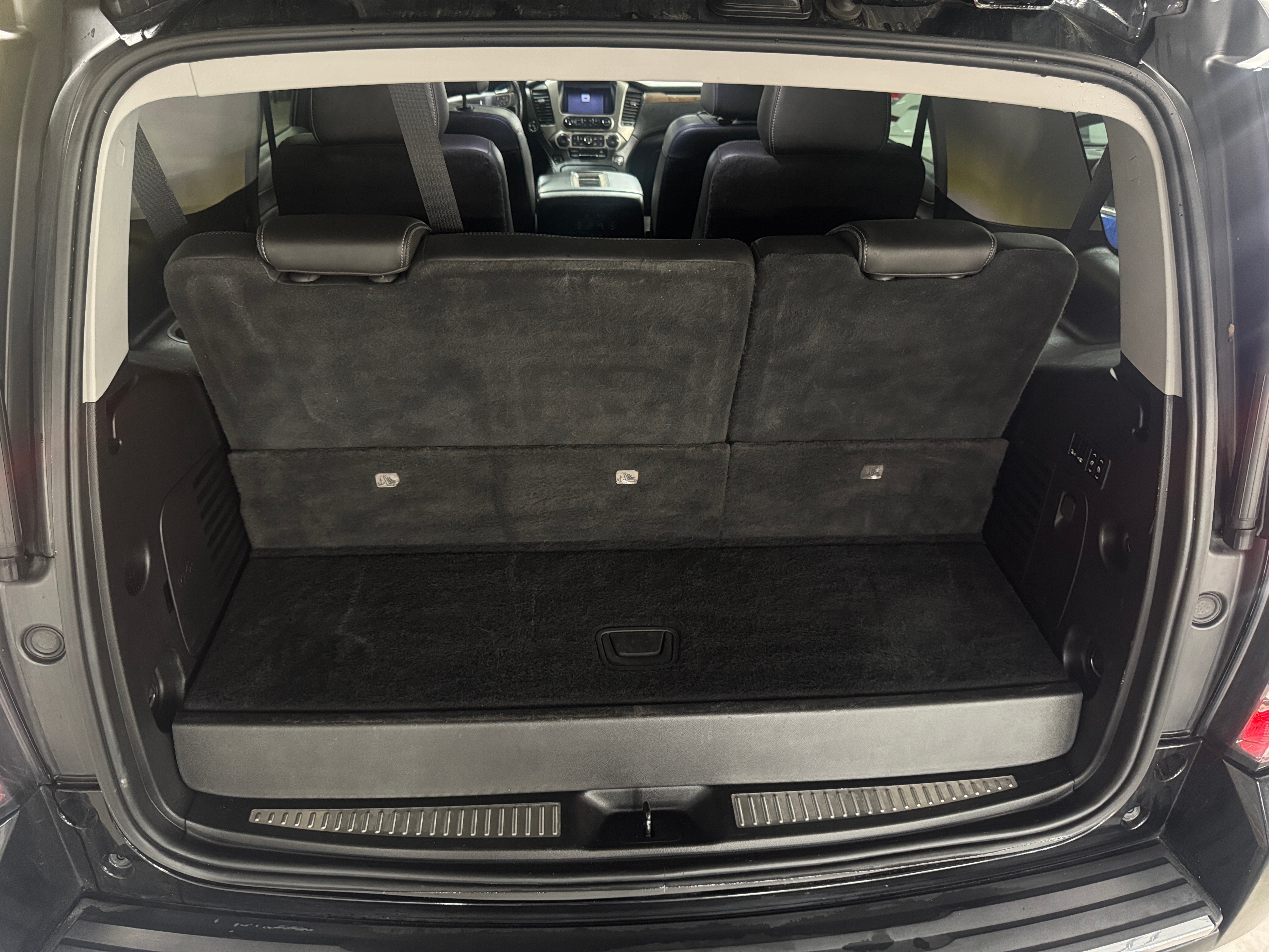 2019 GMC Yukon Denali 6