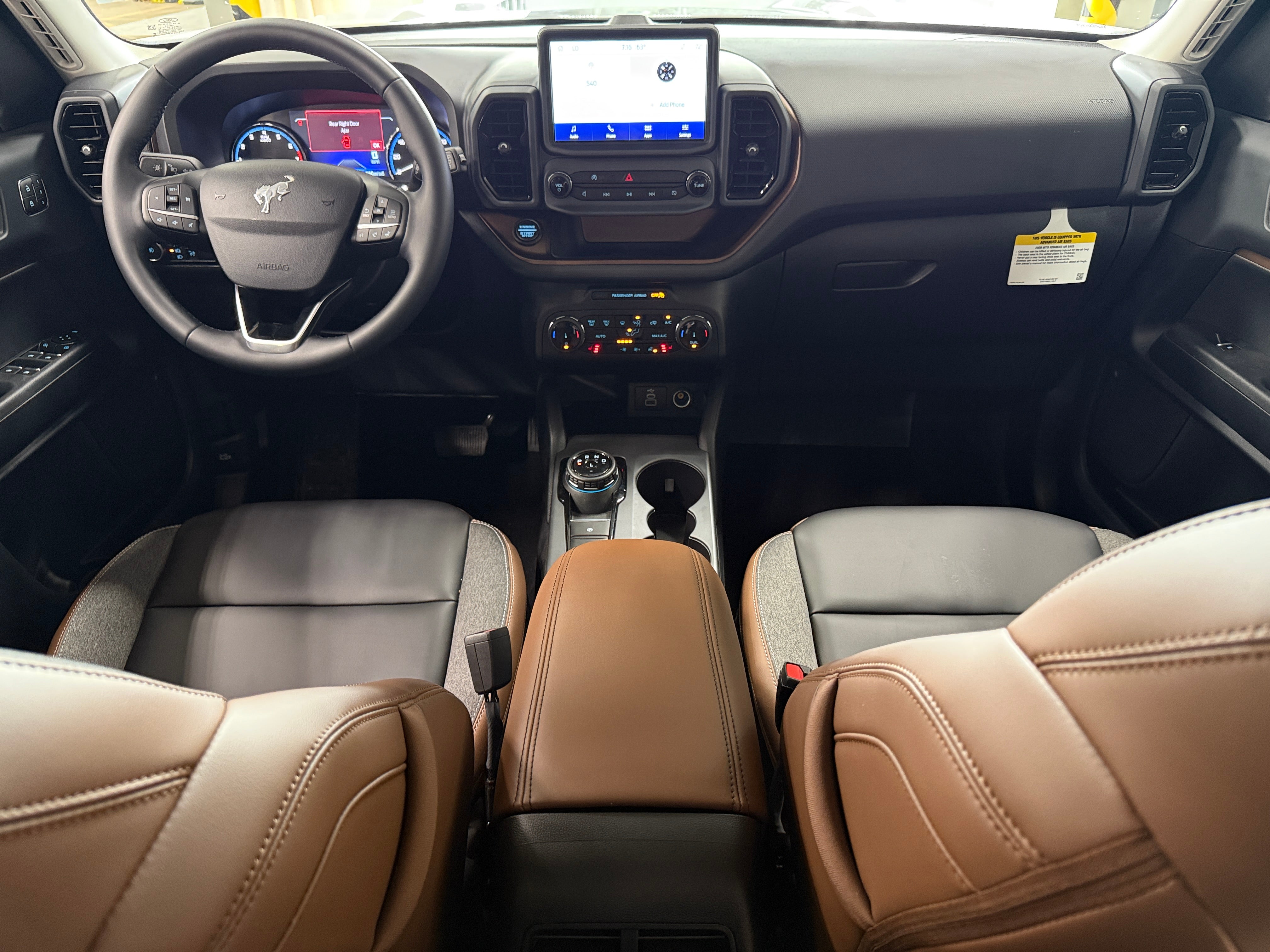 2024 Ford Bronco Sport Outer Banks 2
