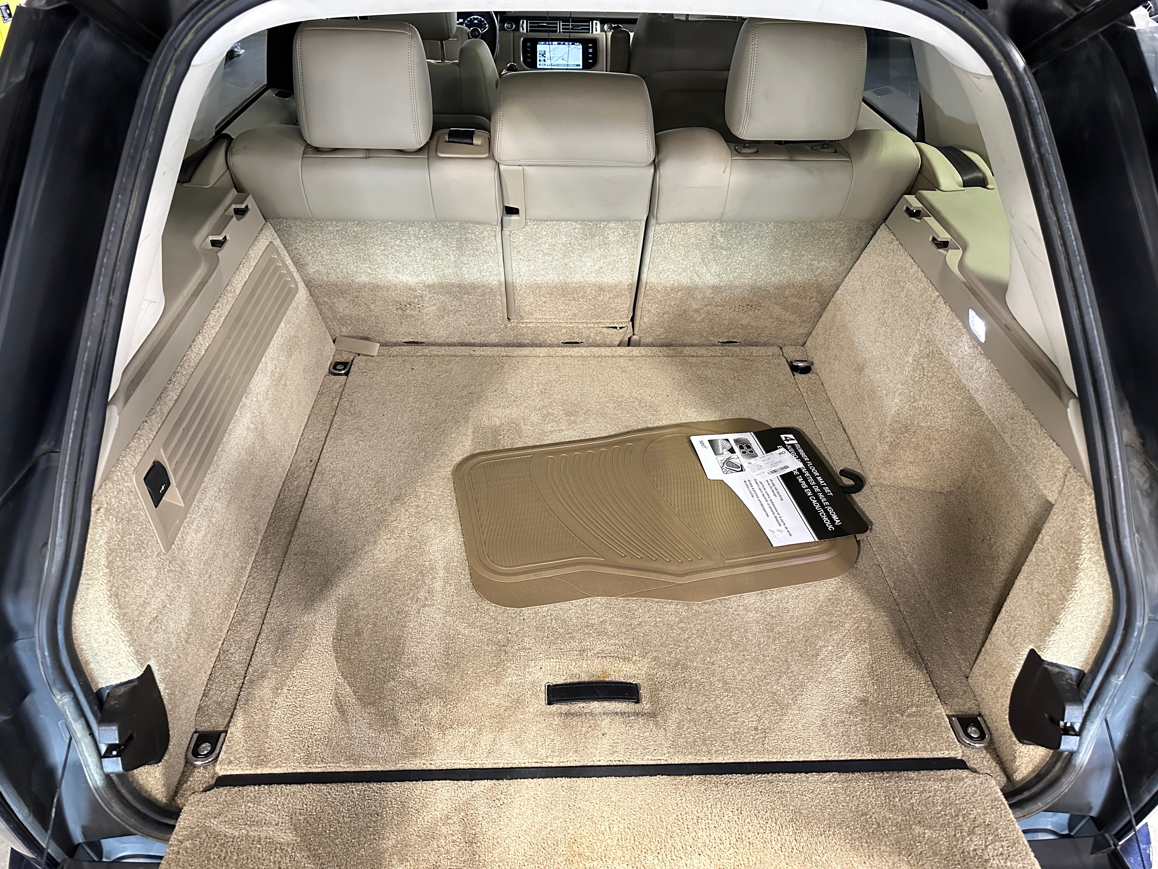 2014 Land Rover Range Rover SE 6