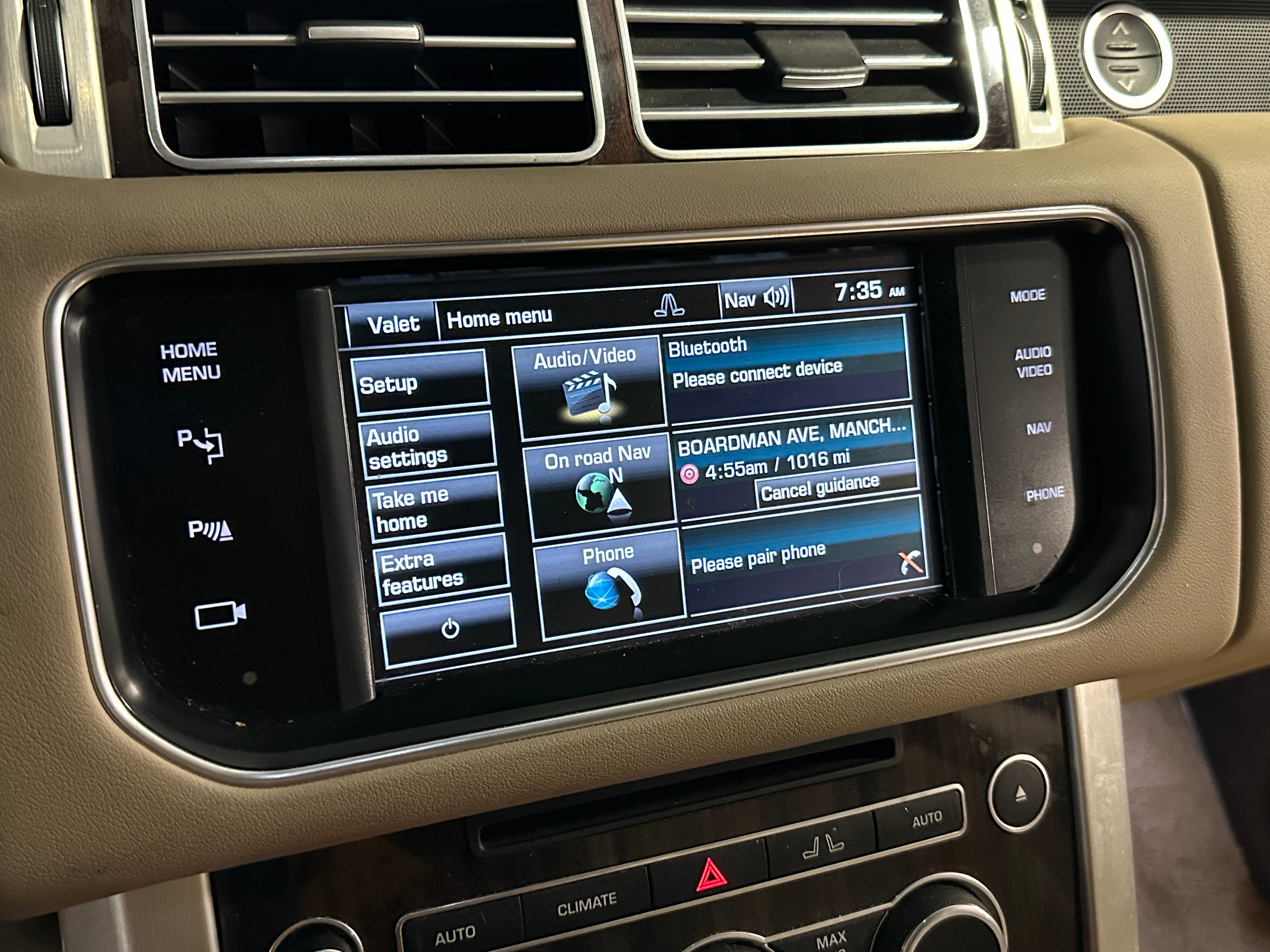 2014 Land Rover Range Rover SE 3