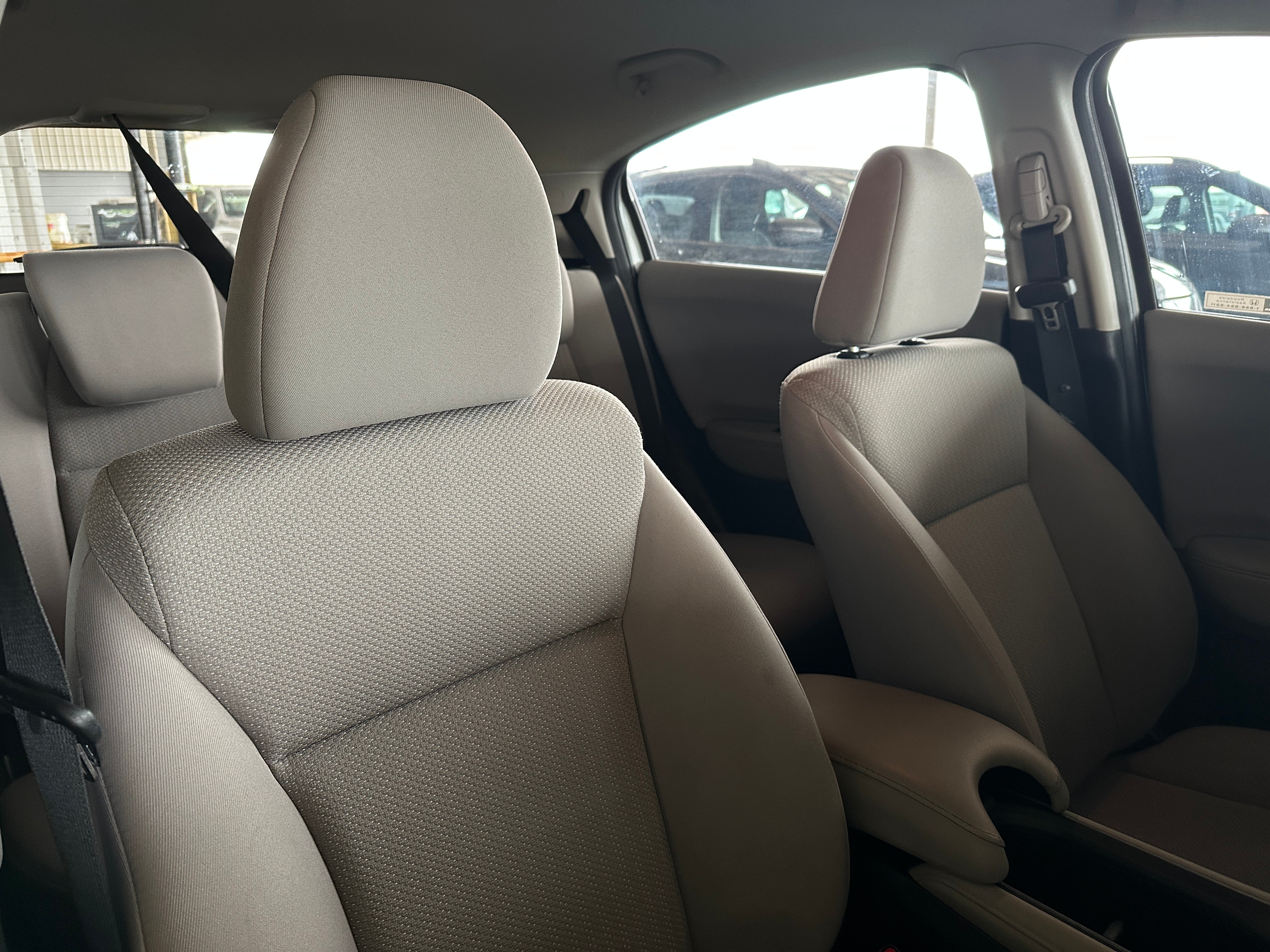 2018 Honda HR-V LX 2
