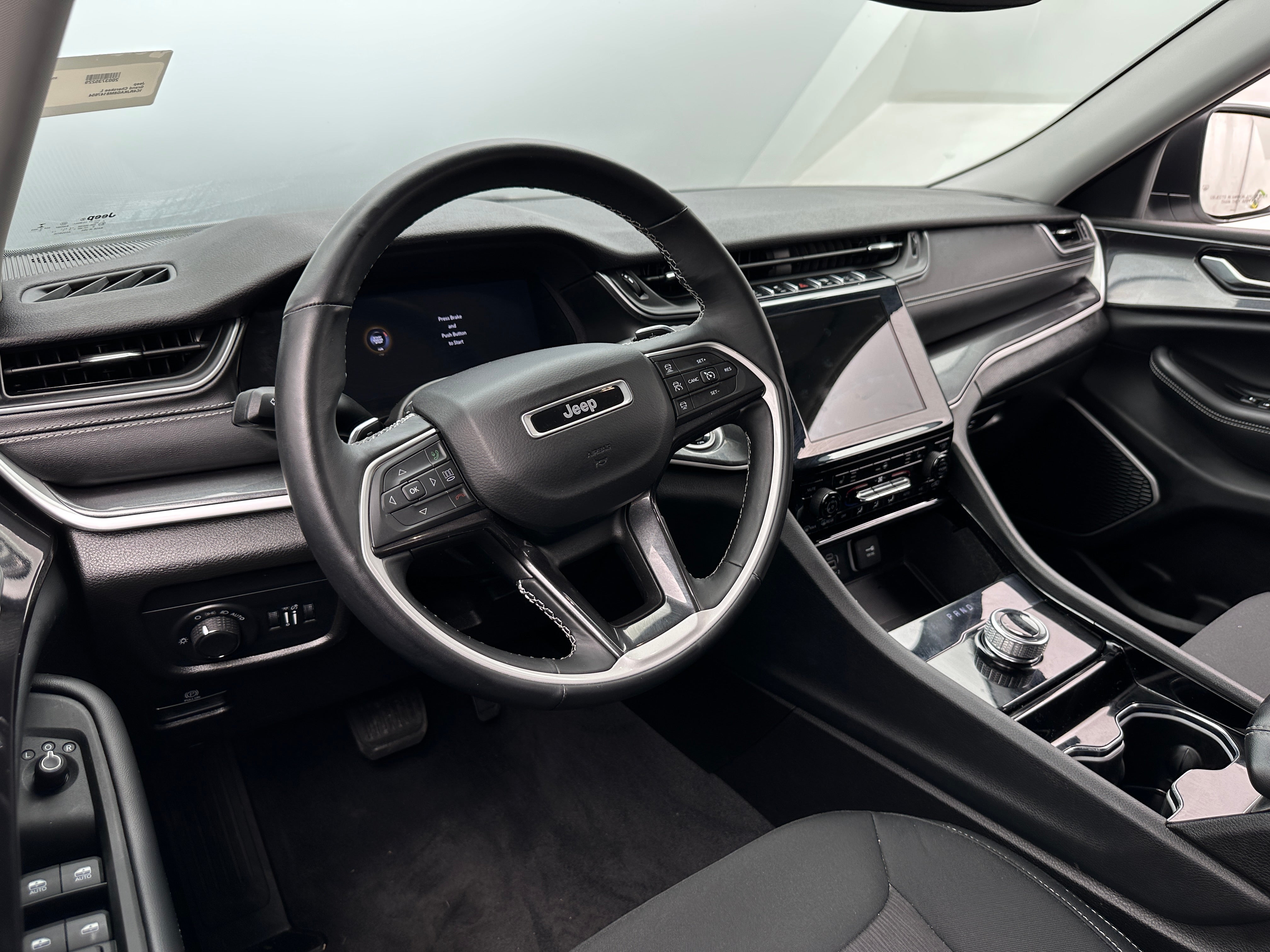2021 Jeep Grand Cherokee L Laredo 3
