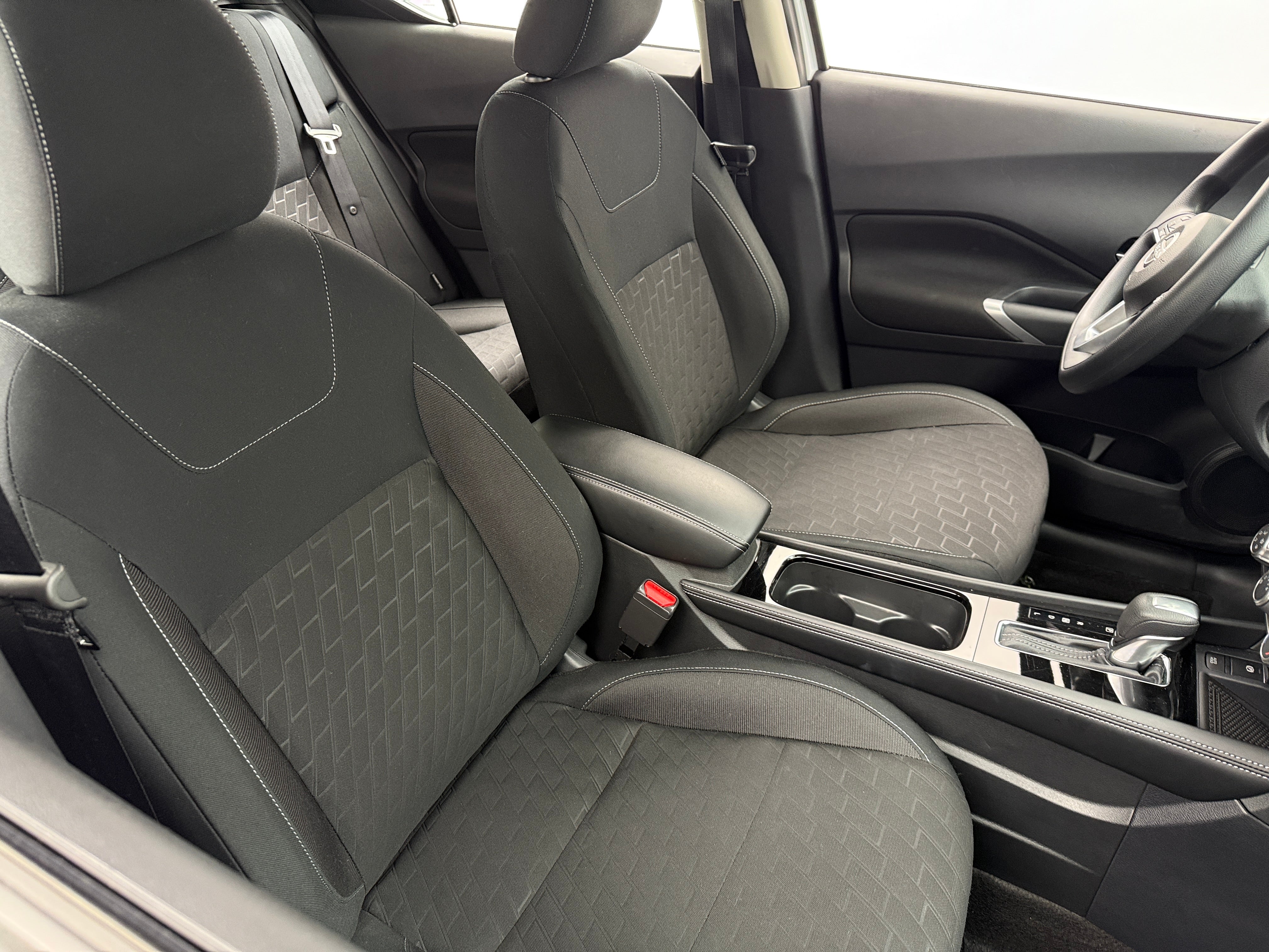 2024 Nissan Kicks SV 2
