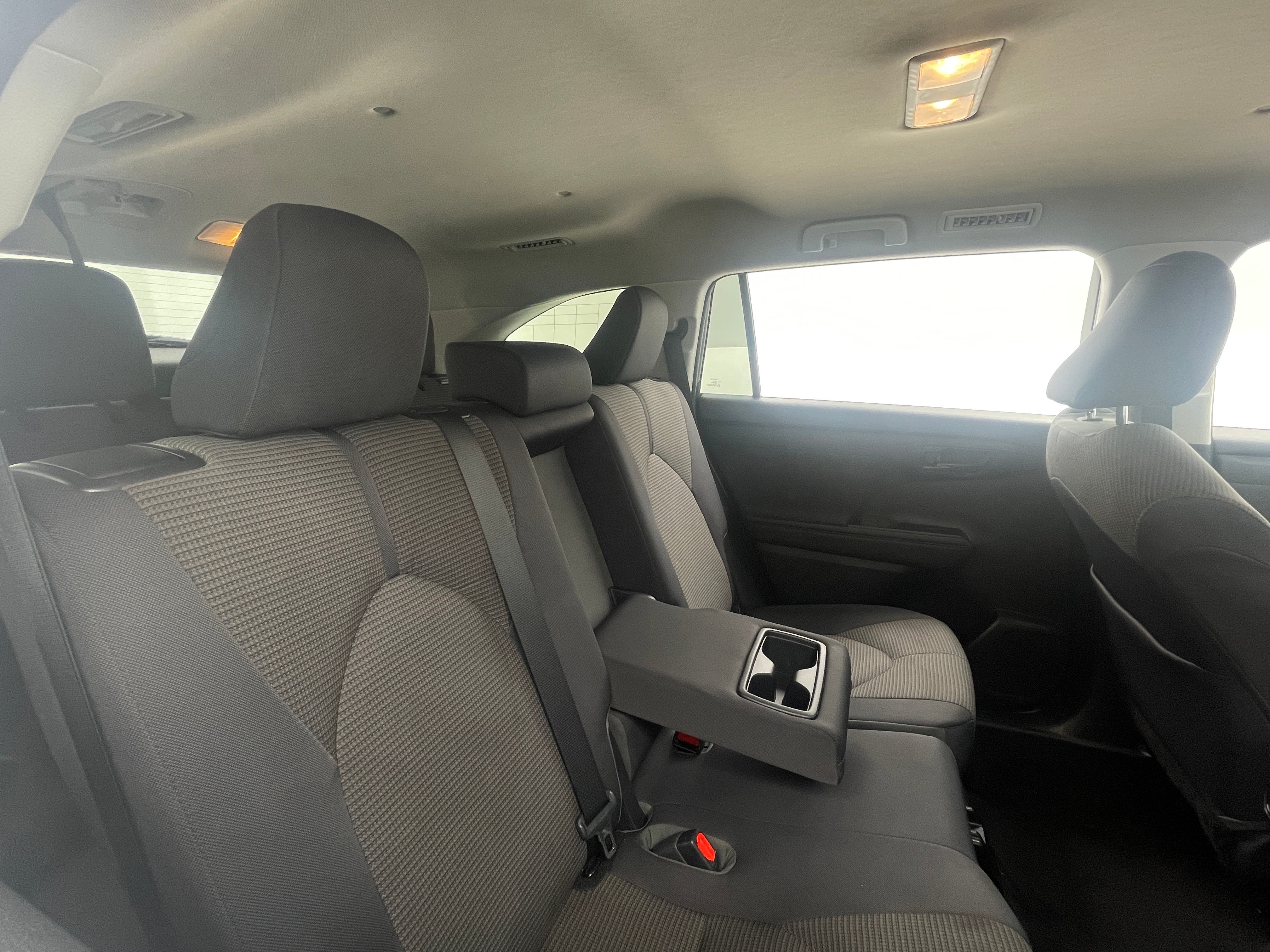 Thumbnail: 2023 Toyota Highlander - 6