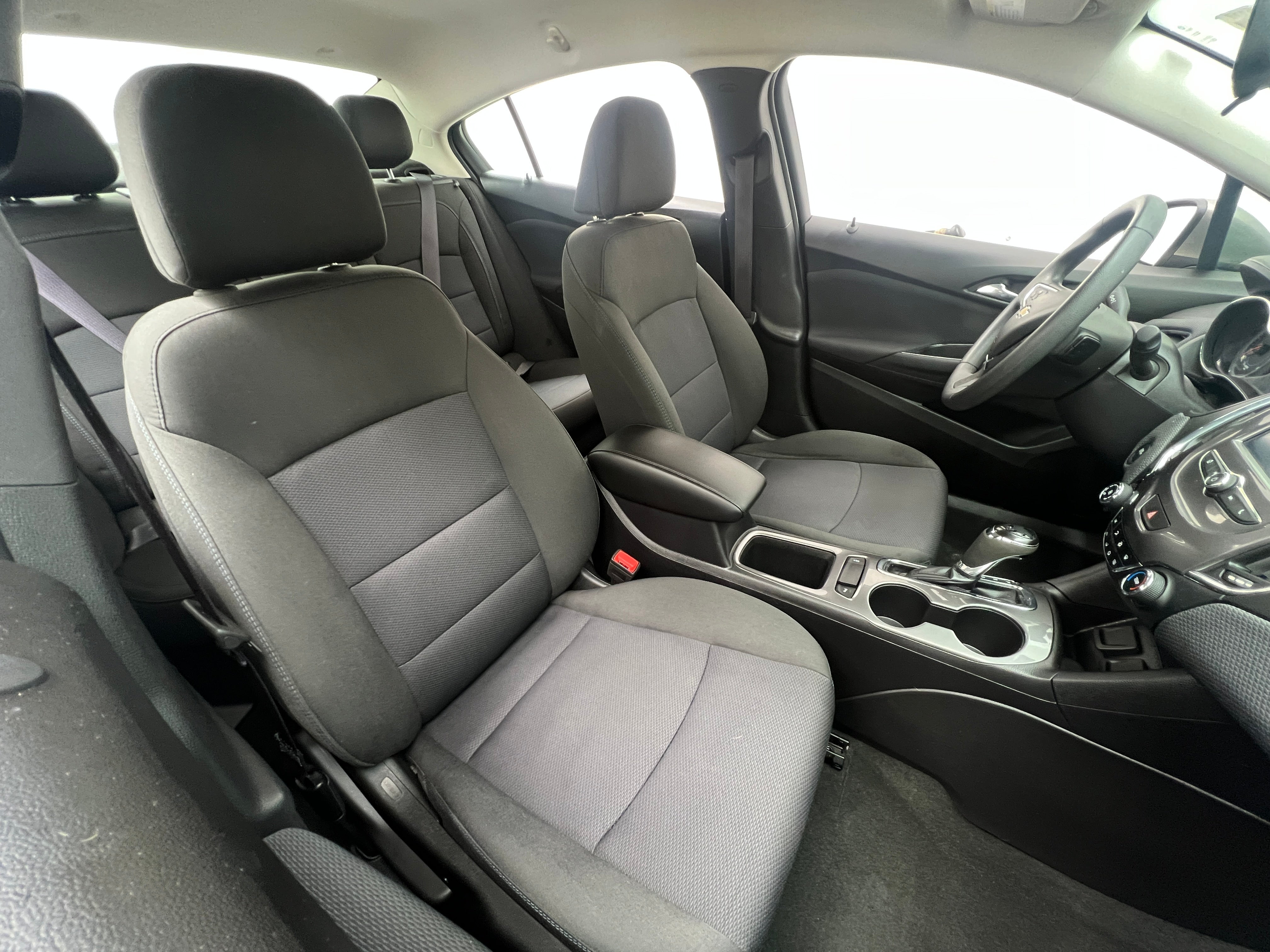 2017 Chevrolet Cruze LT 2