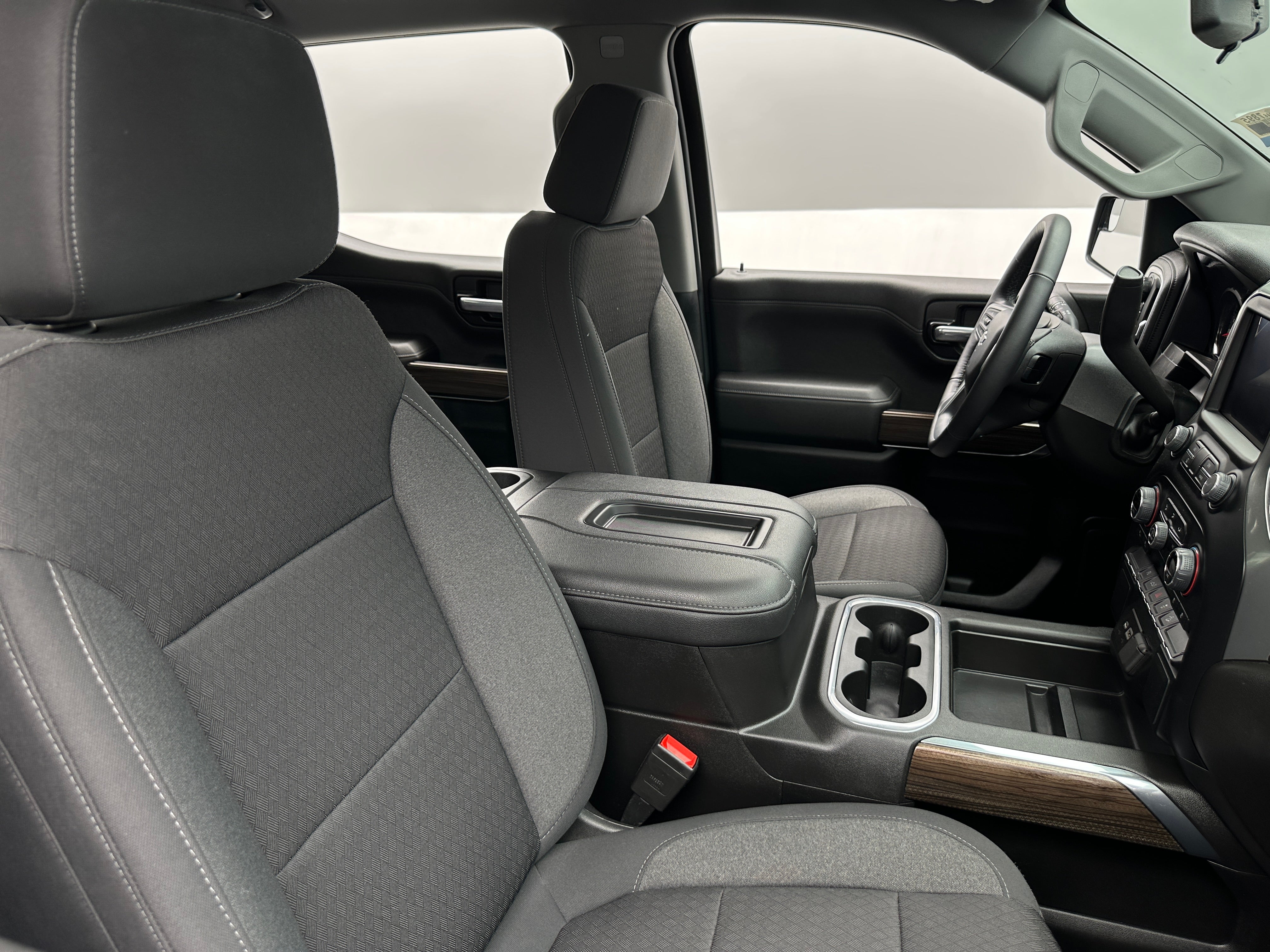 2022 Chevrolet Silverado 1500 Limited RST 2