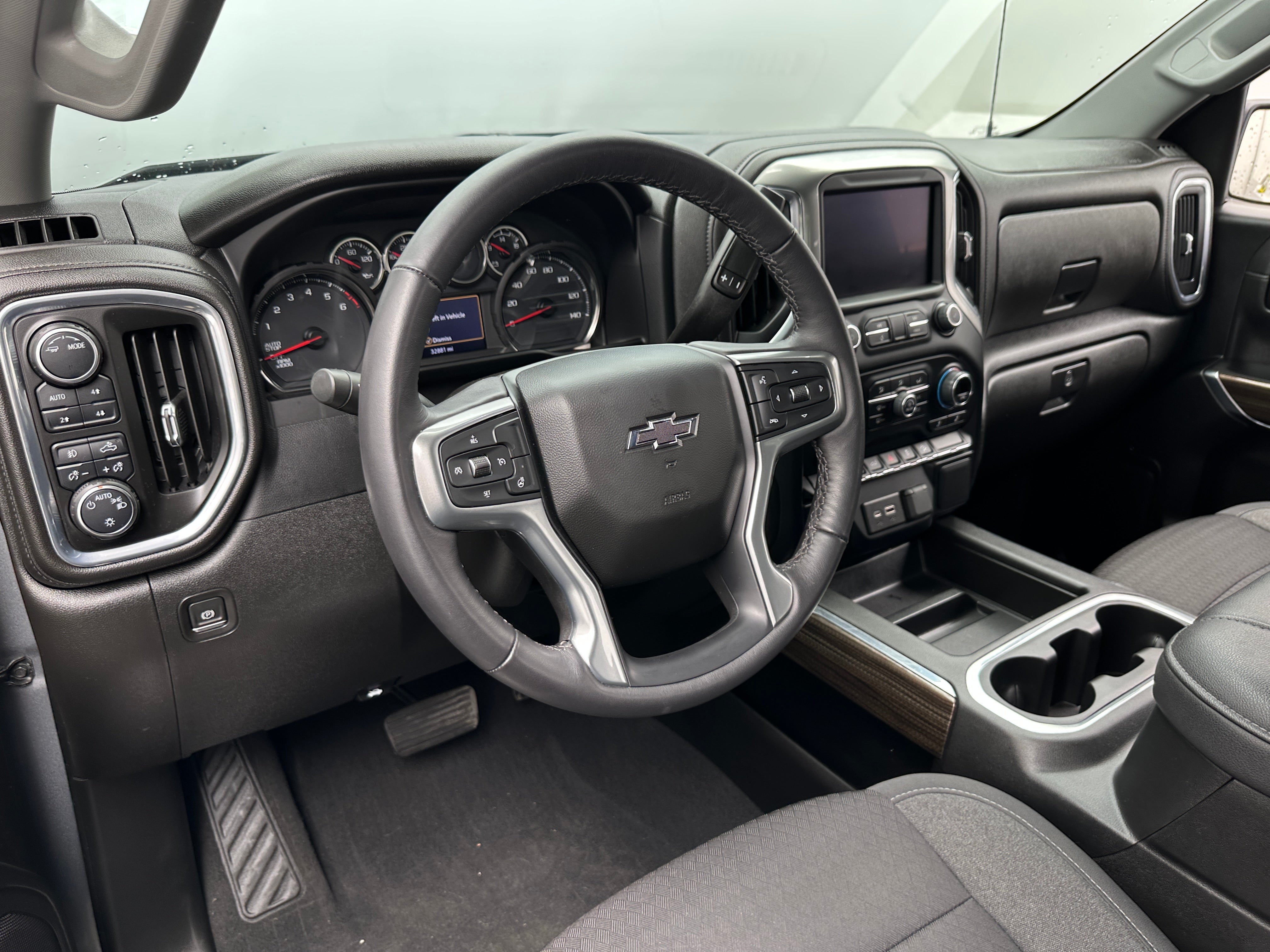 2022 Chevrolet Silverado 1500 Limited RST 3