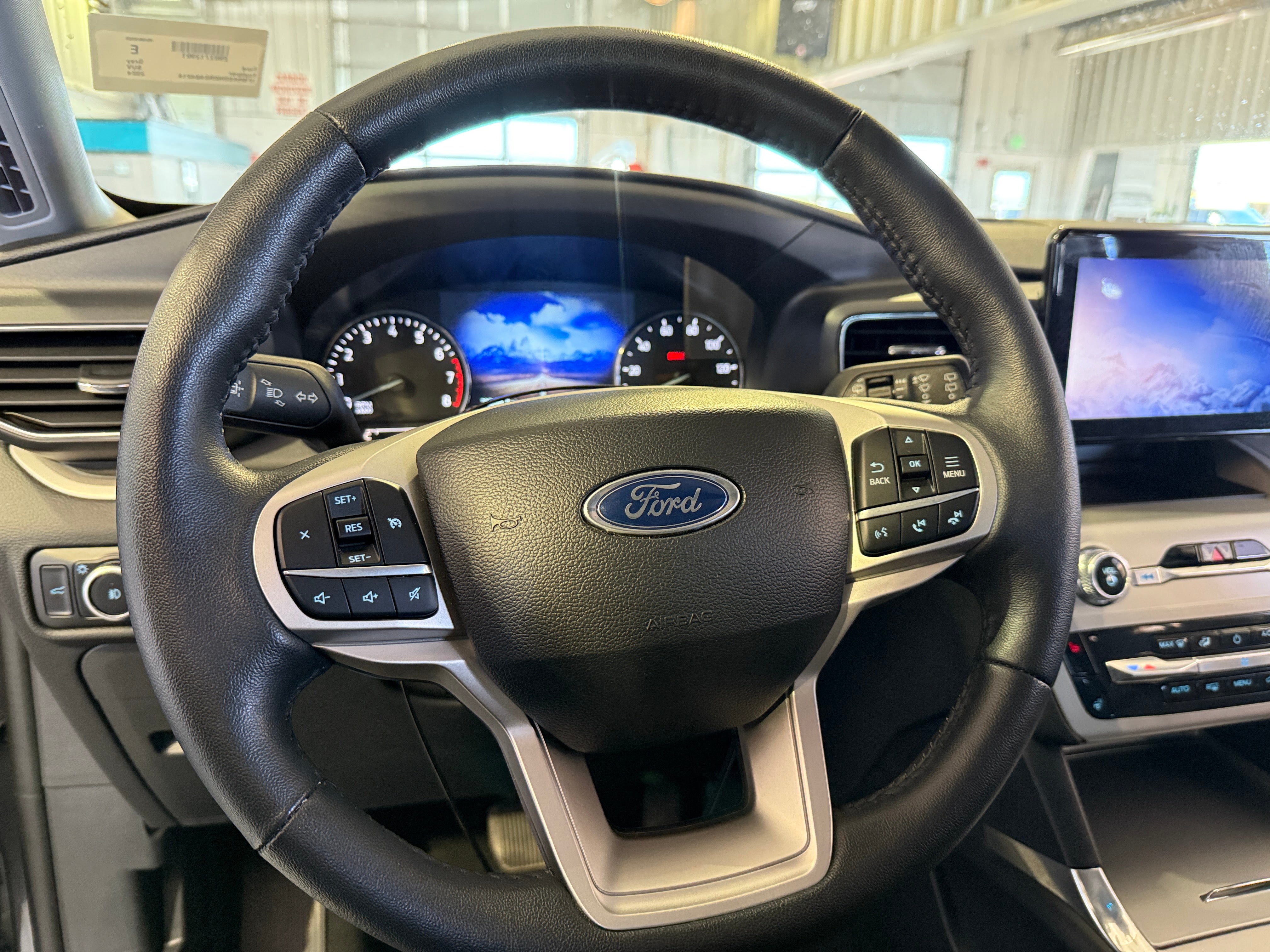 2024 Ford Explorer XLT 5