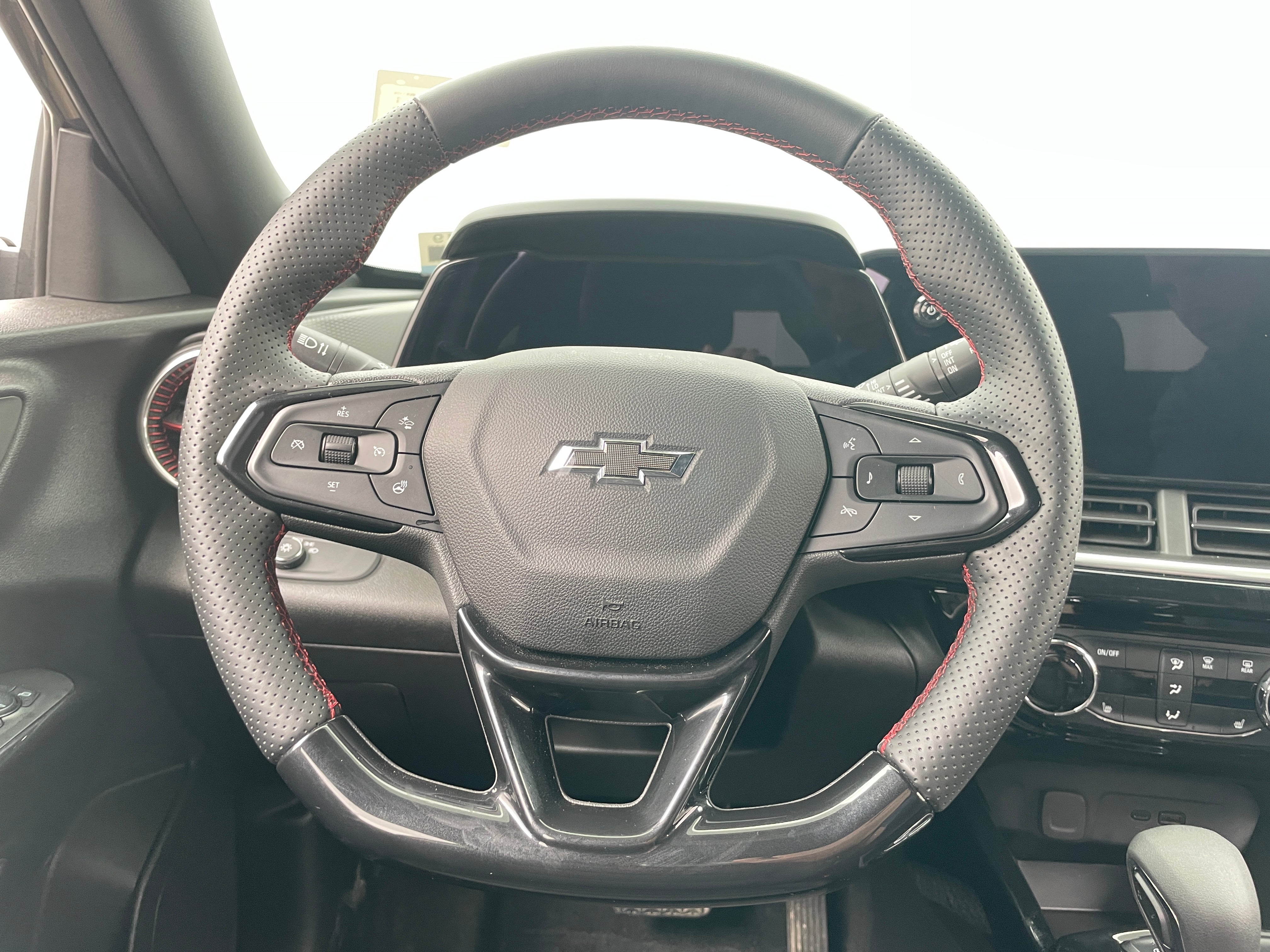 2024 Chevrolet Trax RS 5