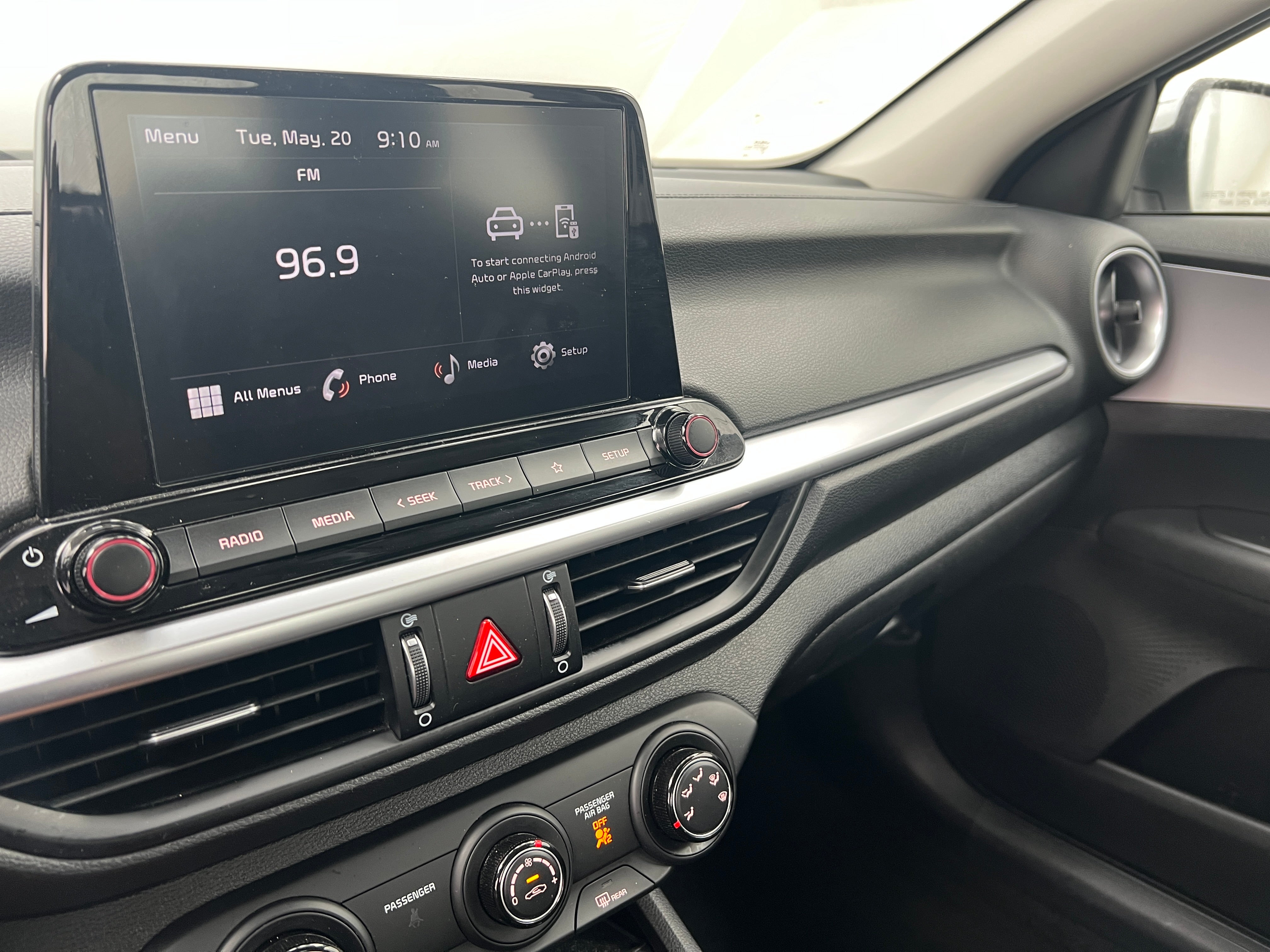 2023 Kia Forte LXS 4