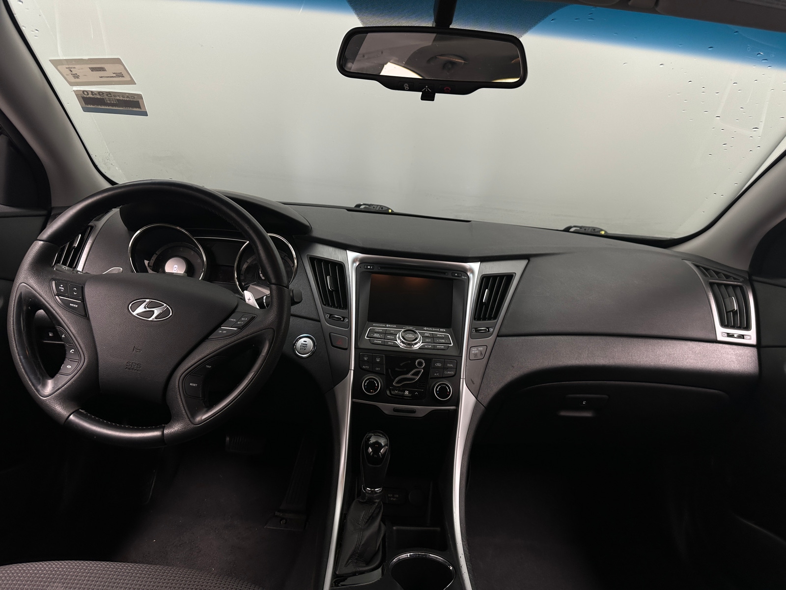 Thumbnail: 2012 Hyundai Sonata - 3