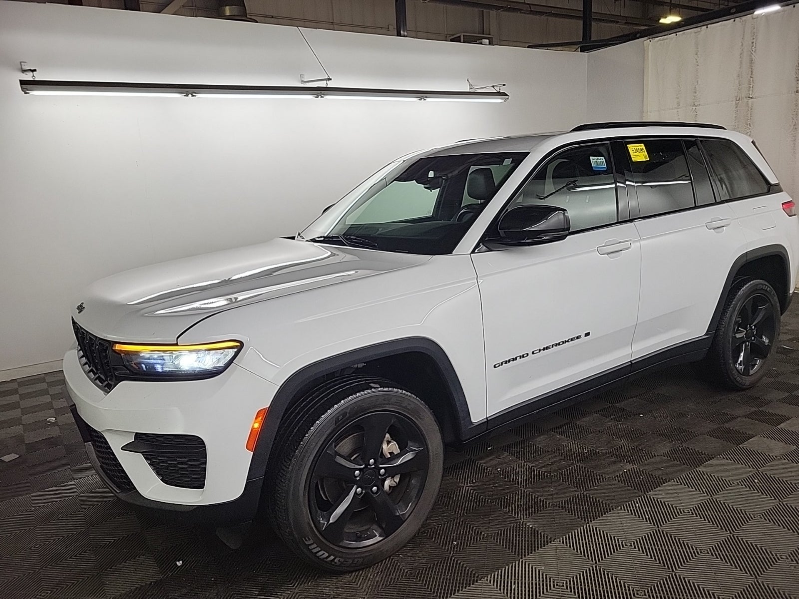 2022 Jeep Grand Cherokee Altitude