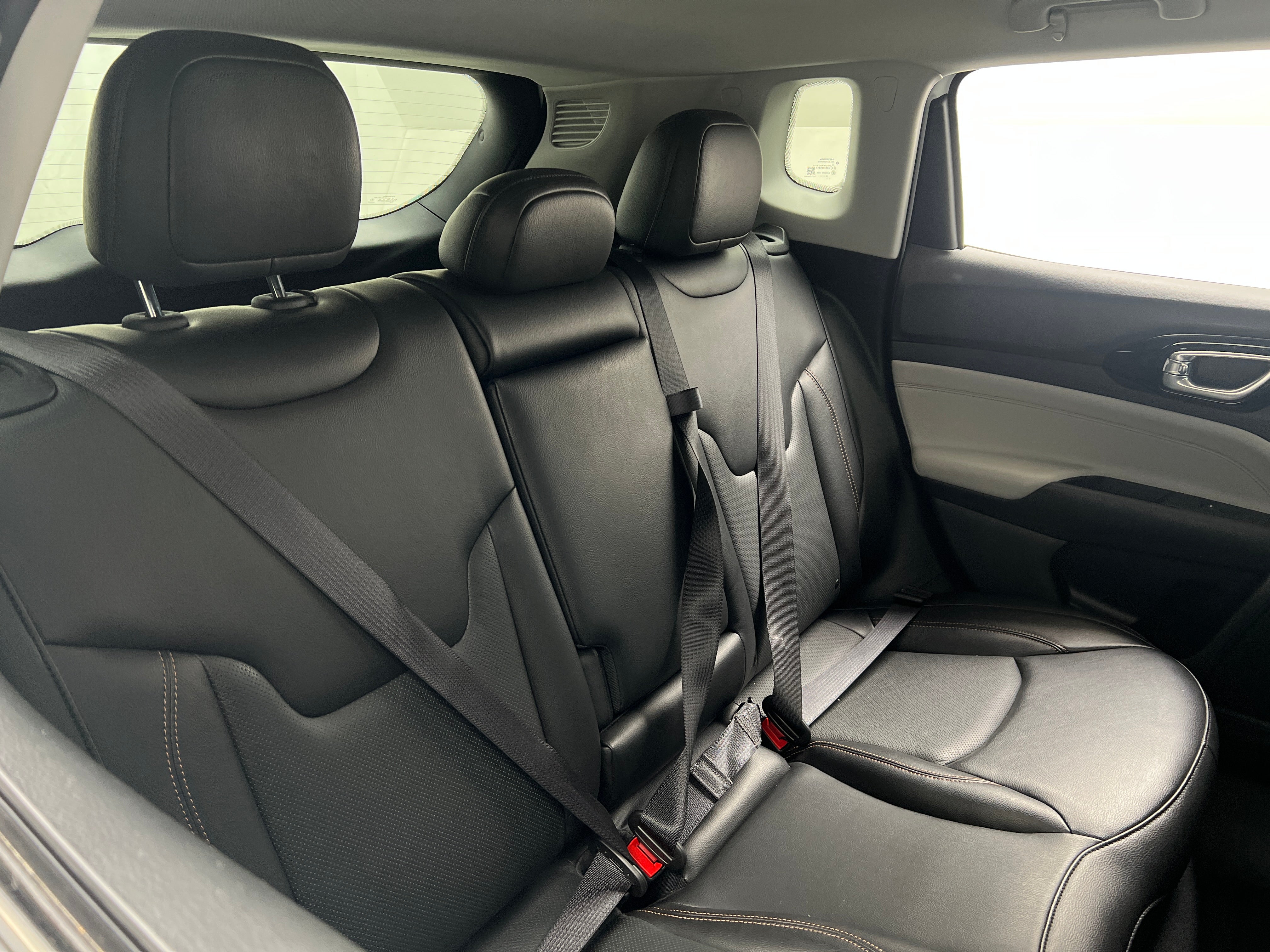 2022 Jeep Compass Limited 5