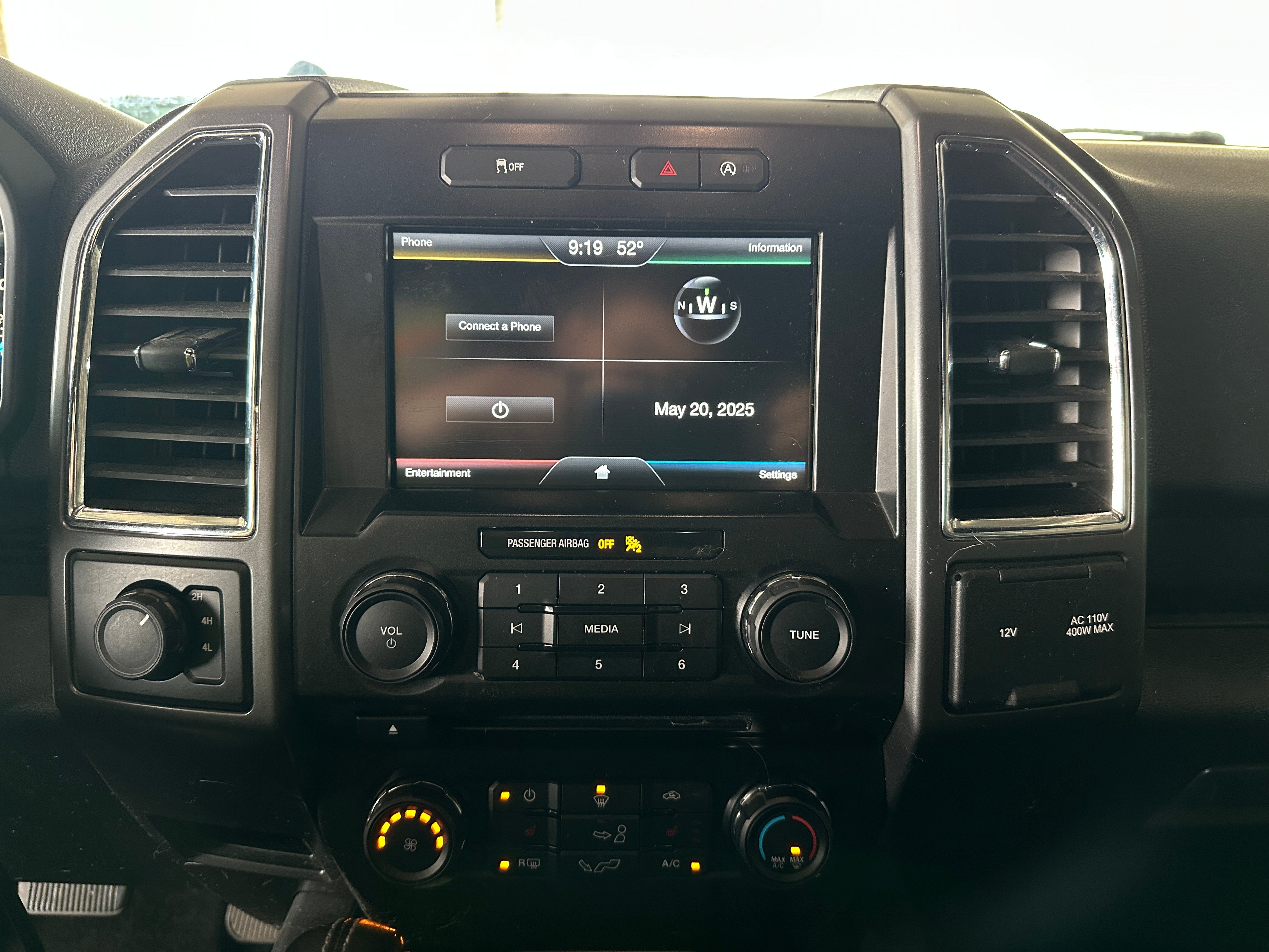 2015 Ford Econoline E-150 4