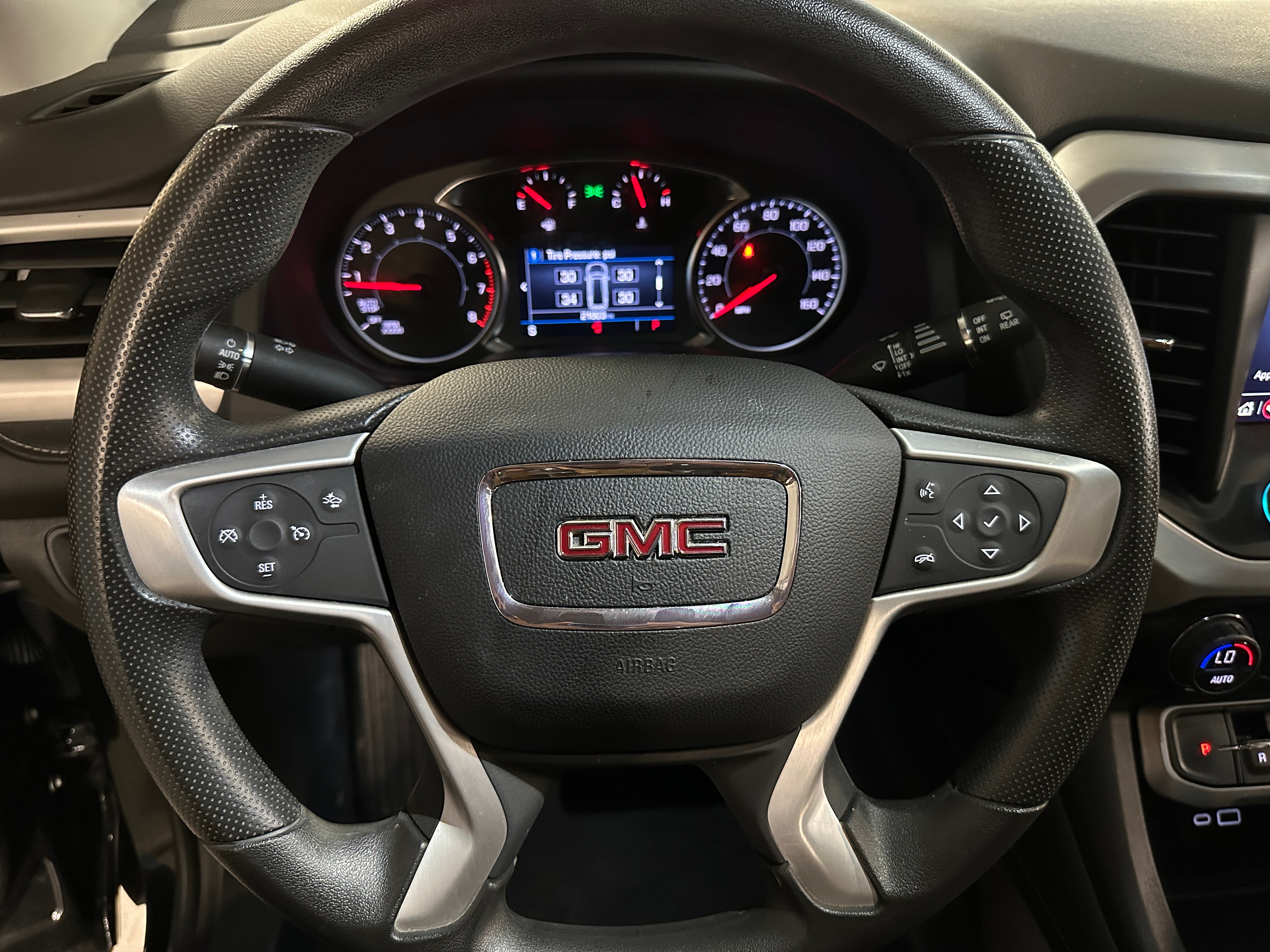 2023 GMC Acadia SLE 5