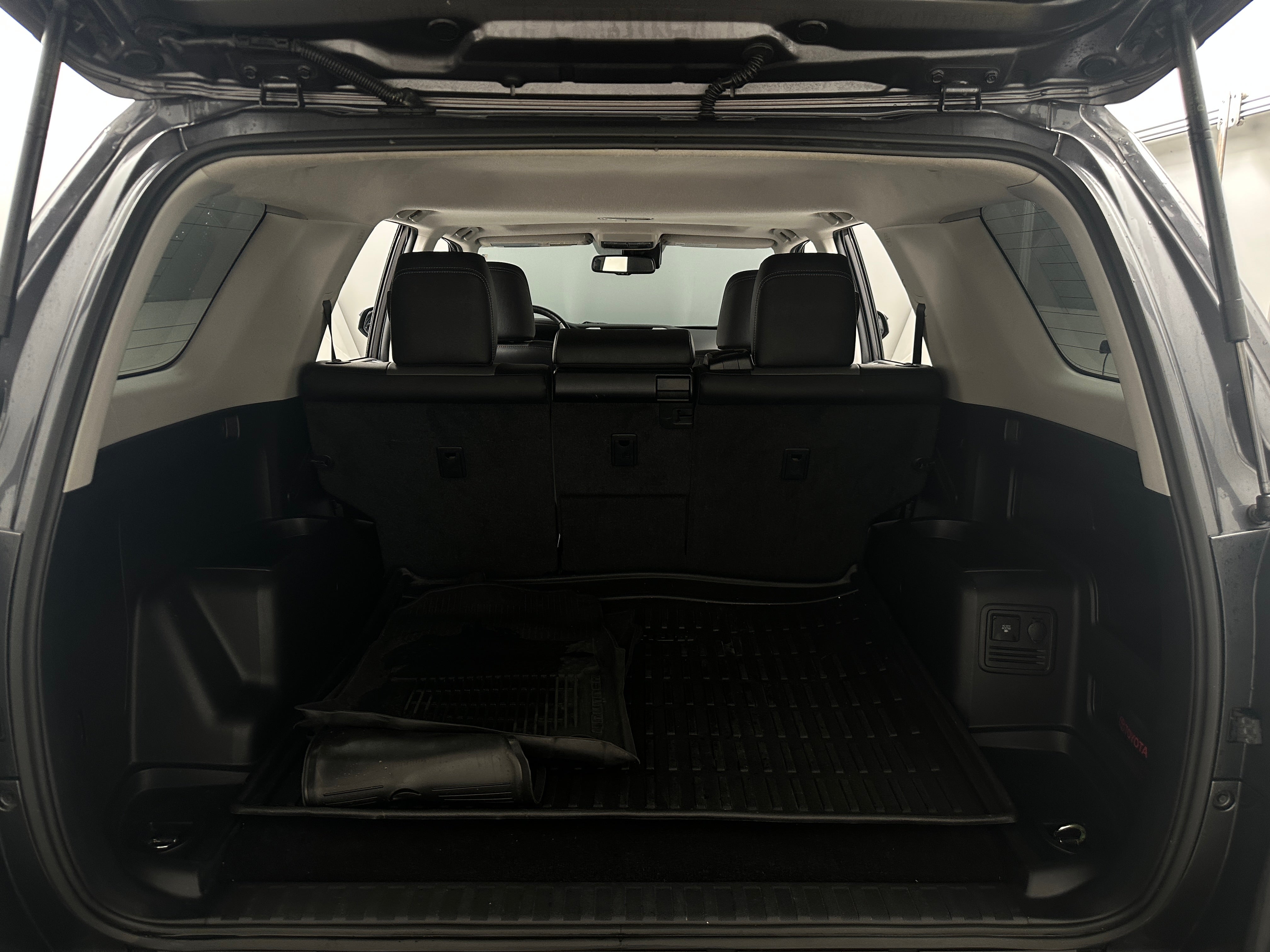 2023 Toyota 4Runner SR5 6