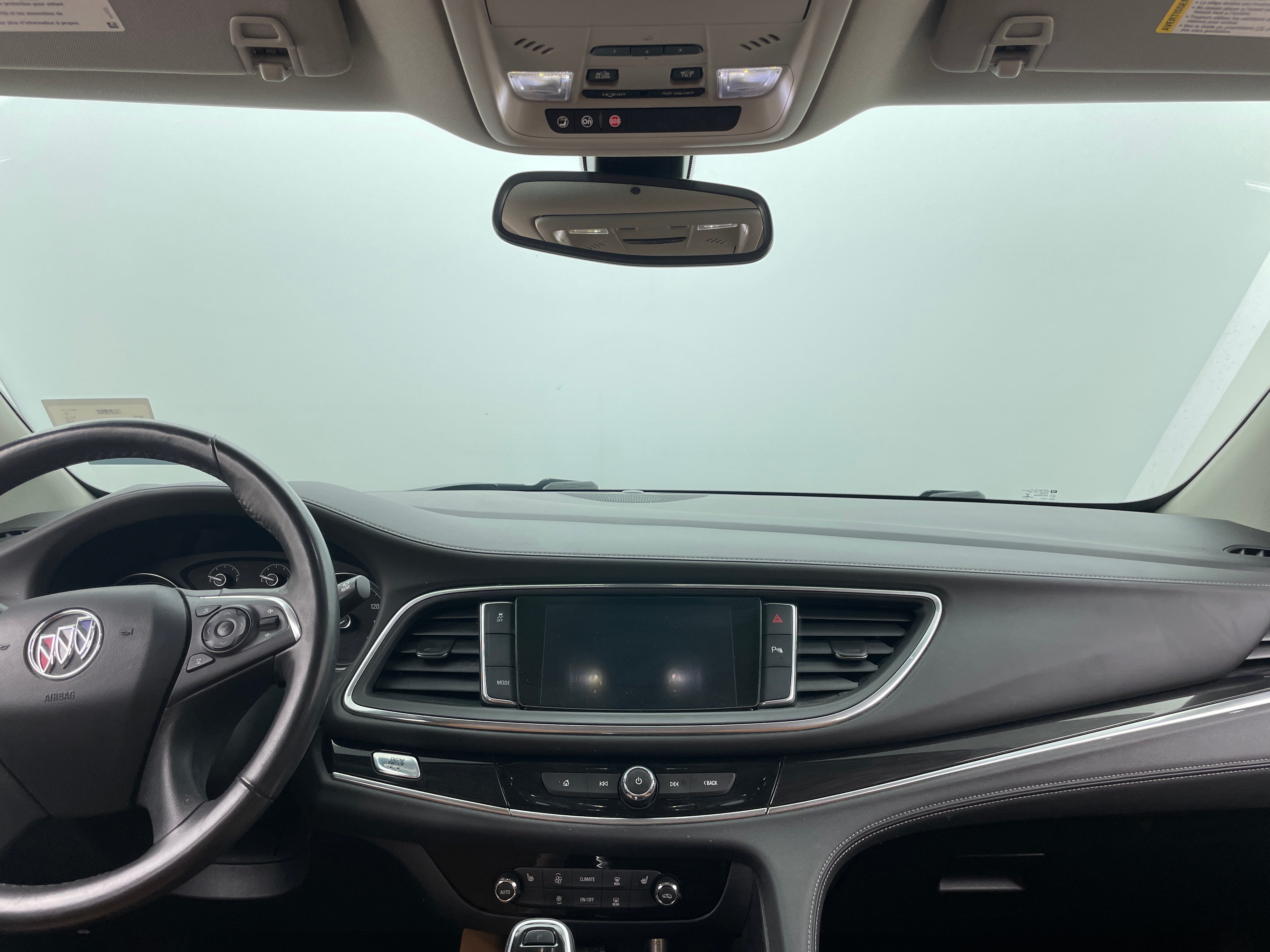 2020 Buick Enclave Essence 2
