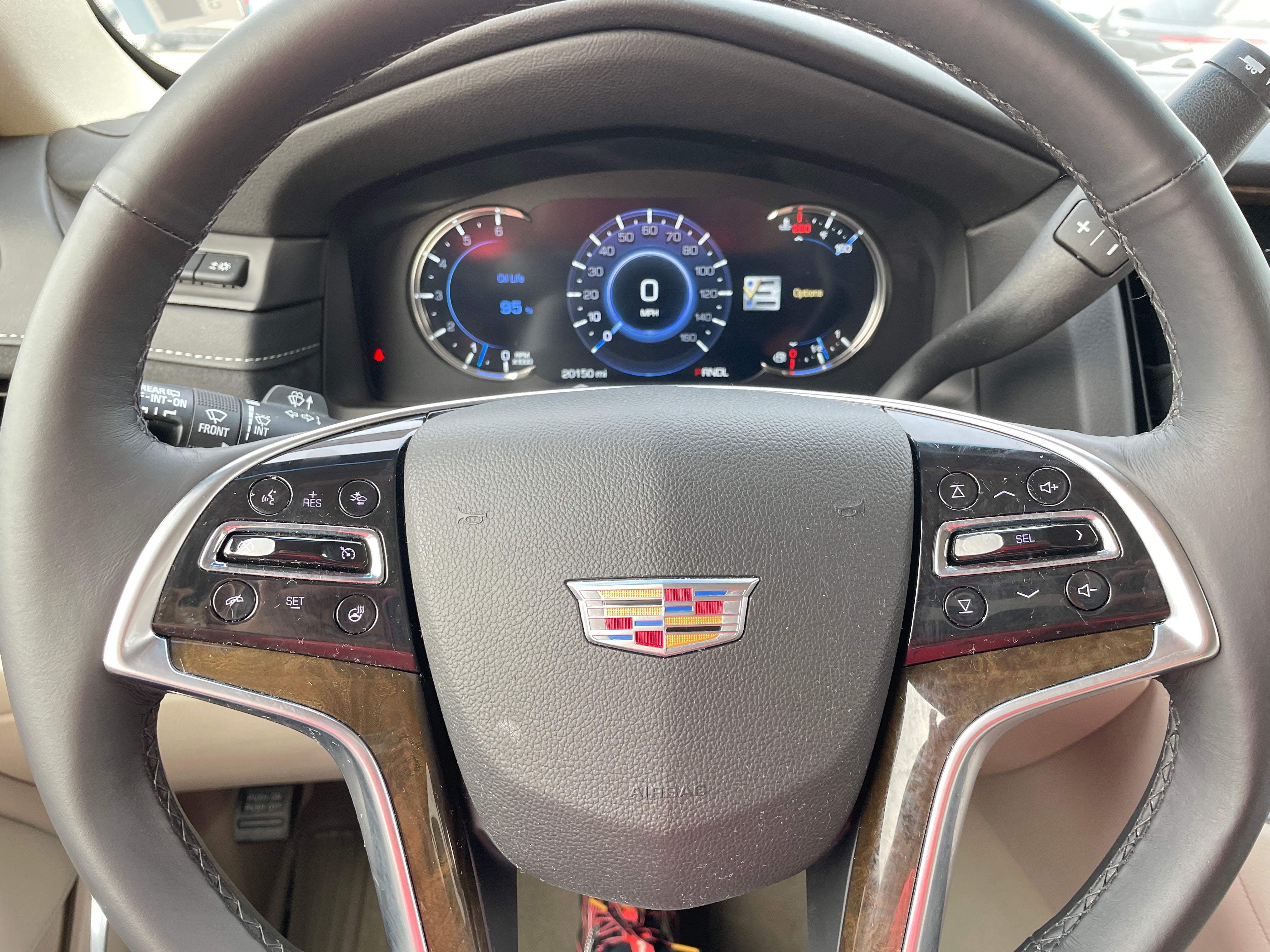 2018 Cadillac Escalade Luxury 4