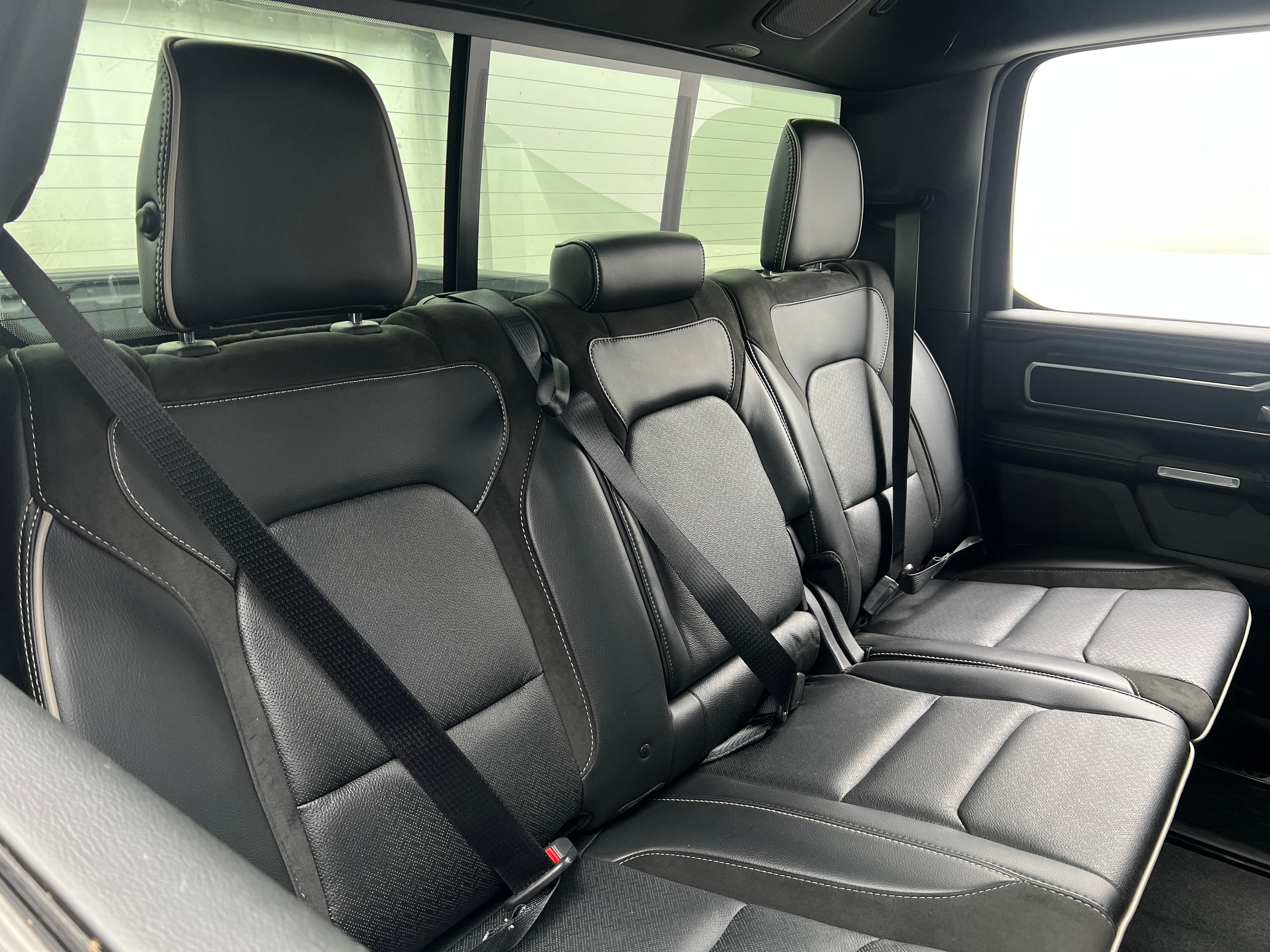 2022 RAM 1500 Laramie 5